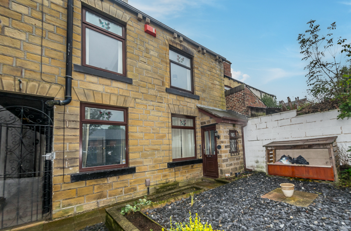 3 bed terraced house for sale in Wesley Street, Morley, Leeds LS27 Zoopla