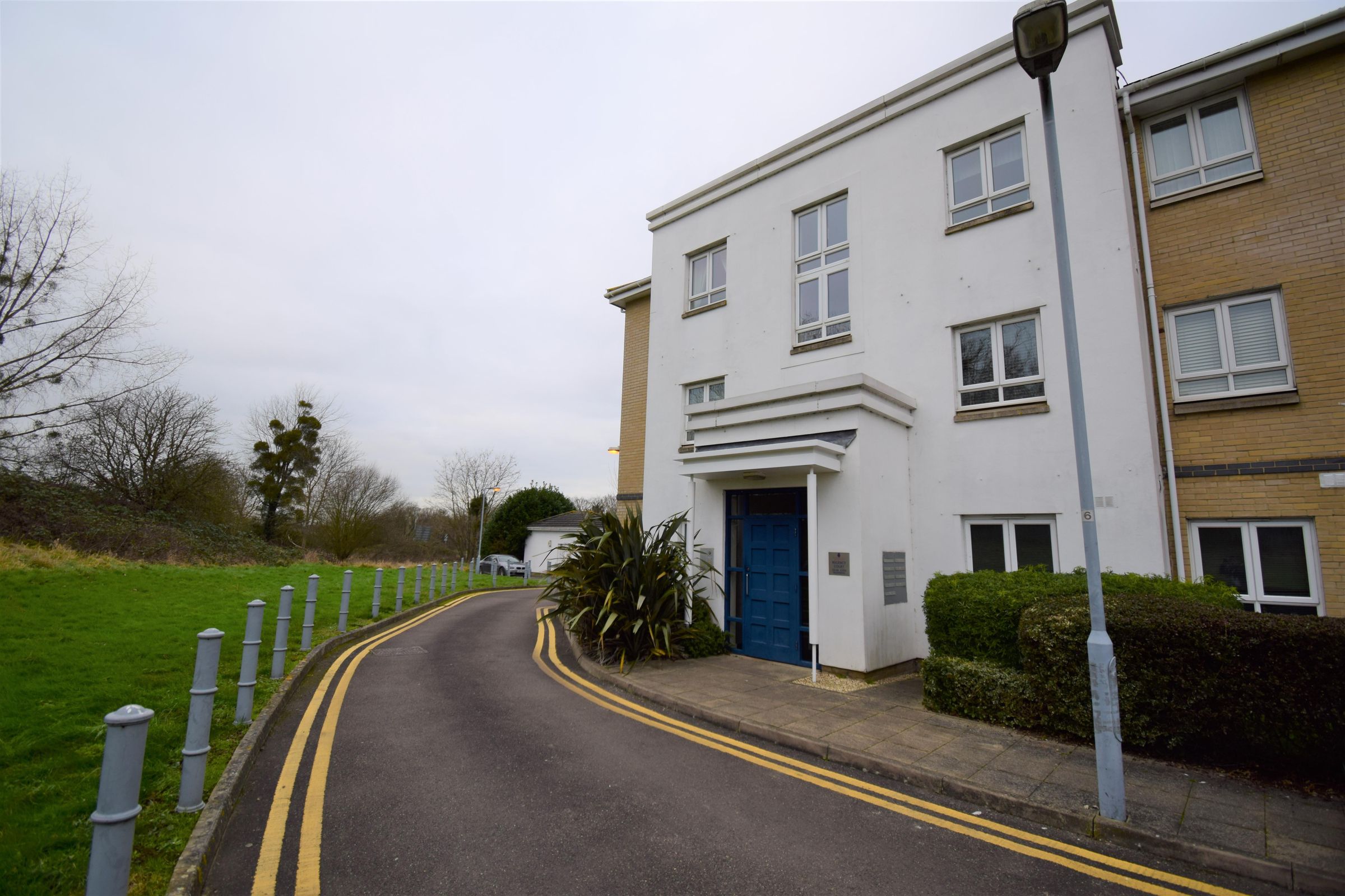 2 bed flat to rent in Sovereign Heights, Langley, Slough SL3 Zoopla