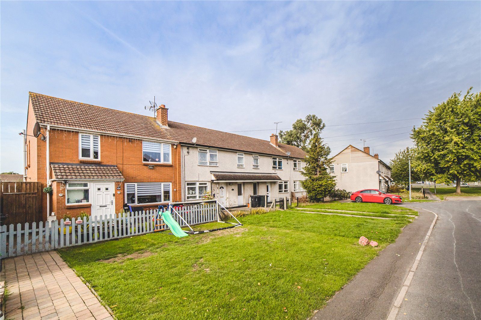 3 bed end terrace house for sale in Hamilton Close, Walcot, Swindon