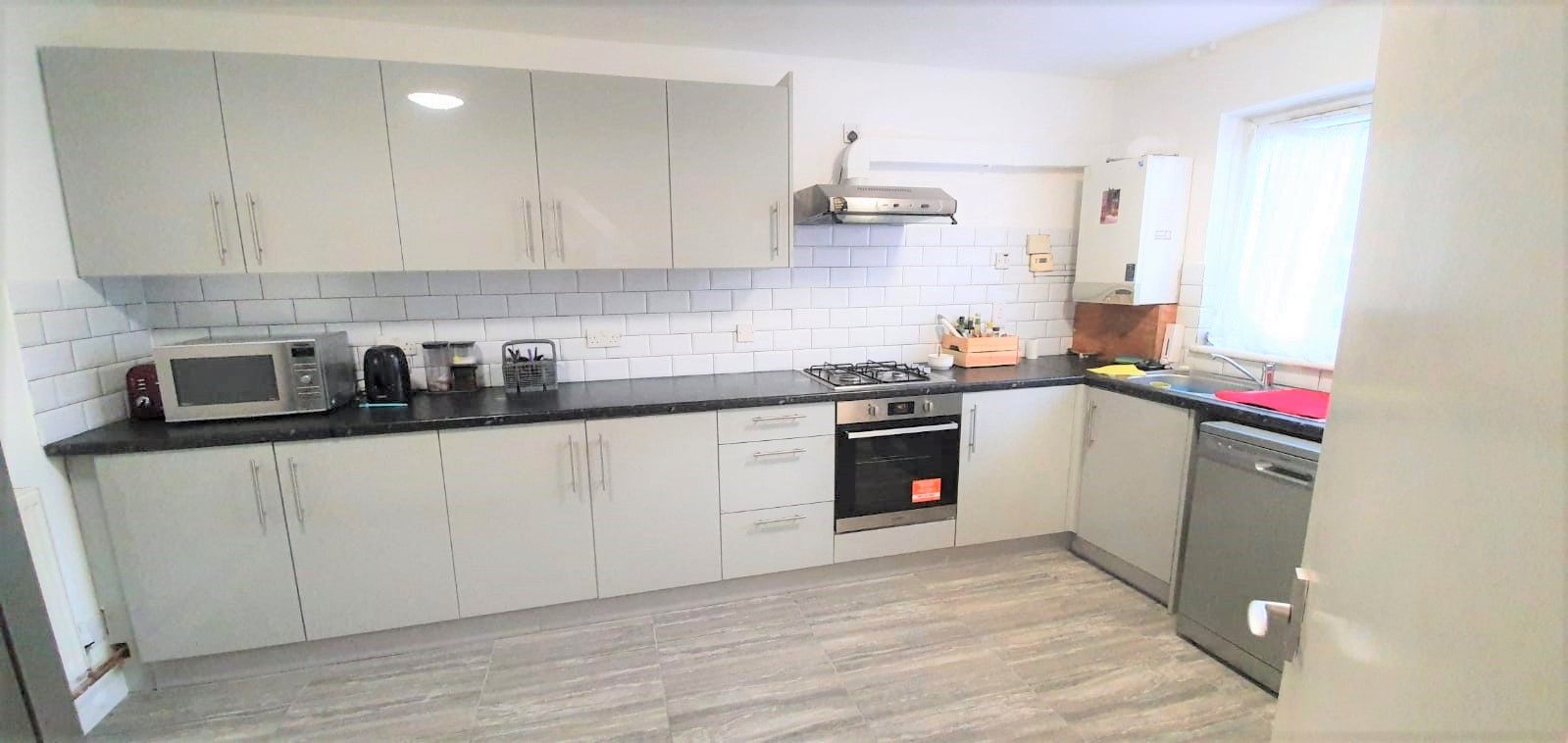 2 bed terraced house to rent in Bannister Close, Greenford UB6 Zoopla