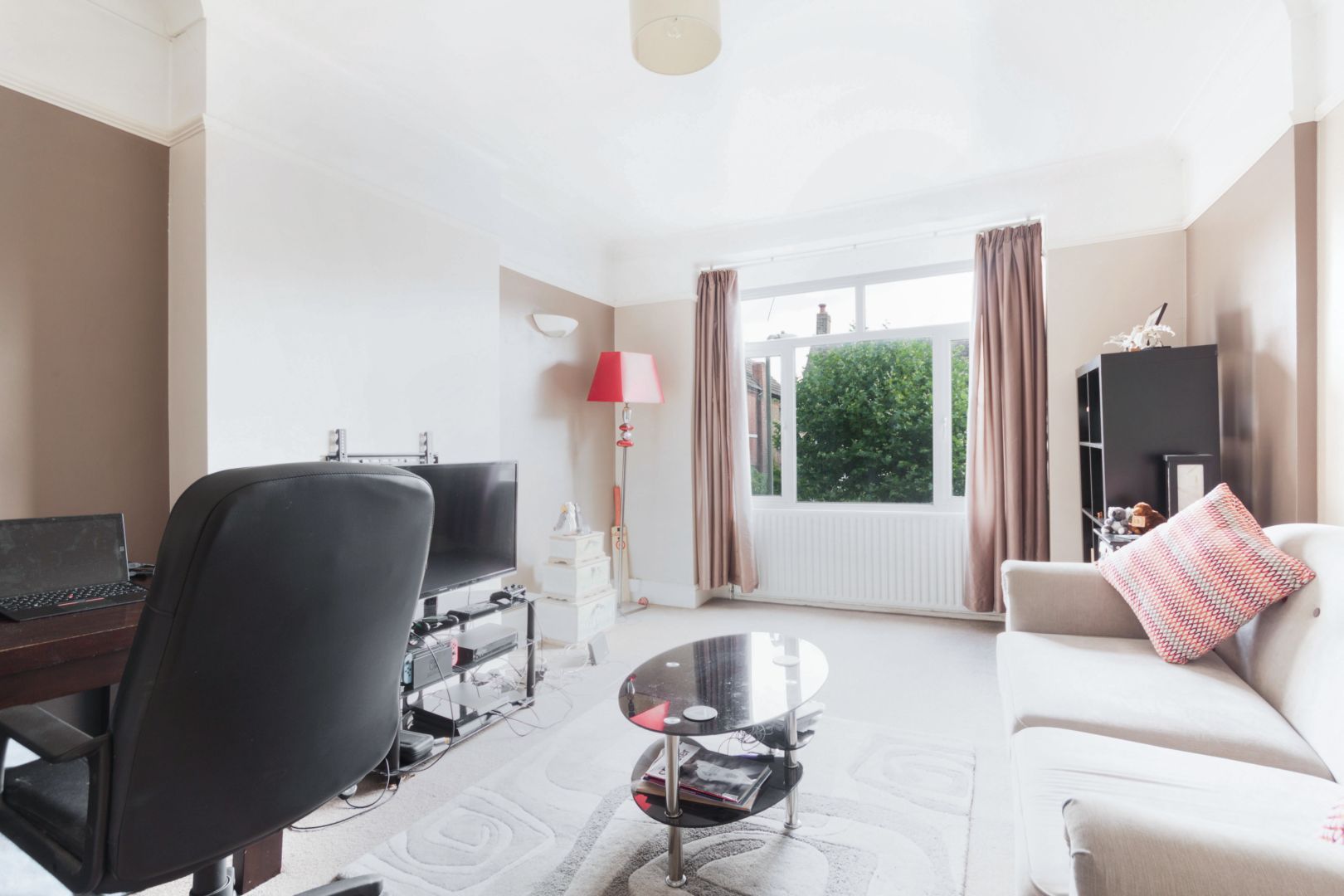 Lower Downs Road, Raynes Park SW20  