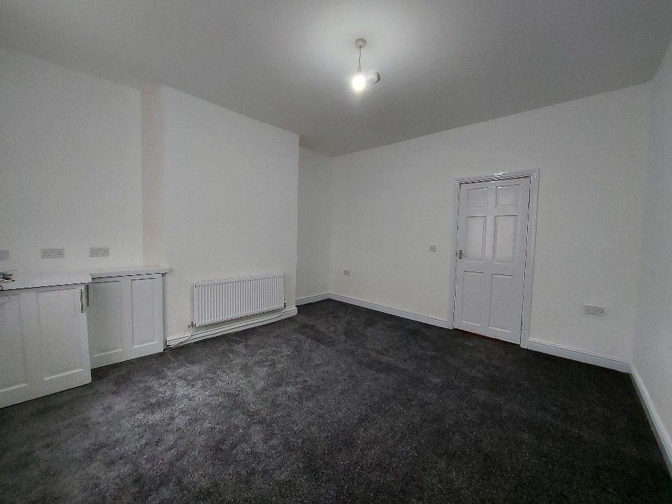 2 bed terraced house to rent in Grange Street, Burnley BB11 Zoopla