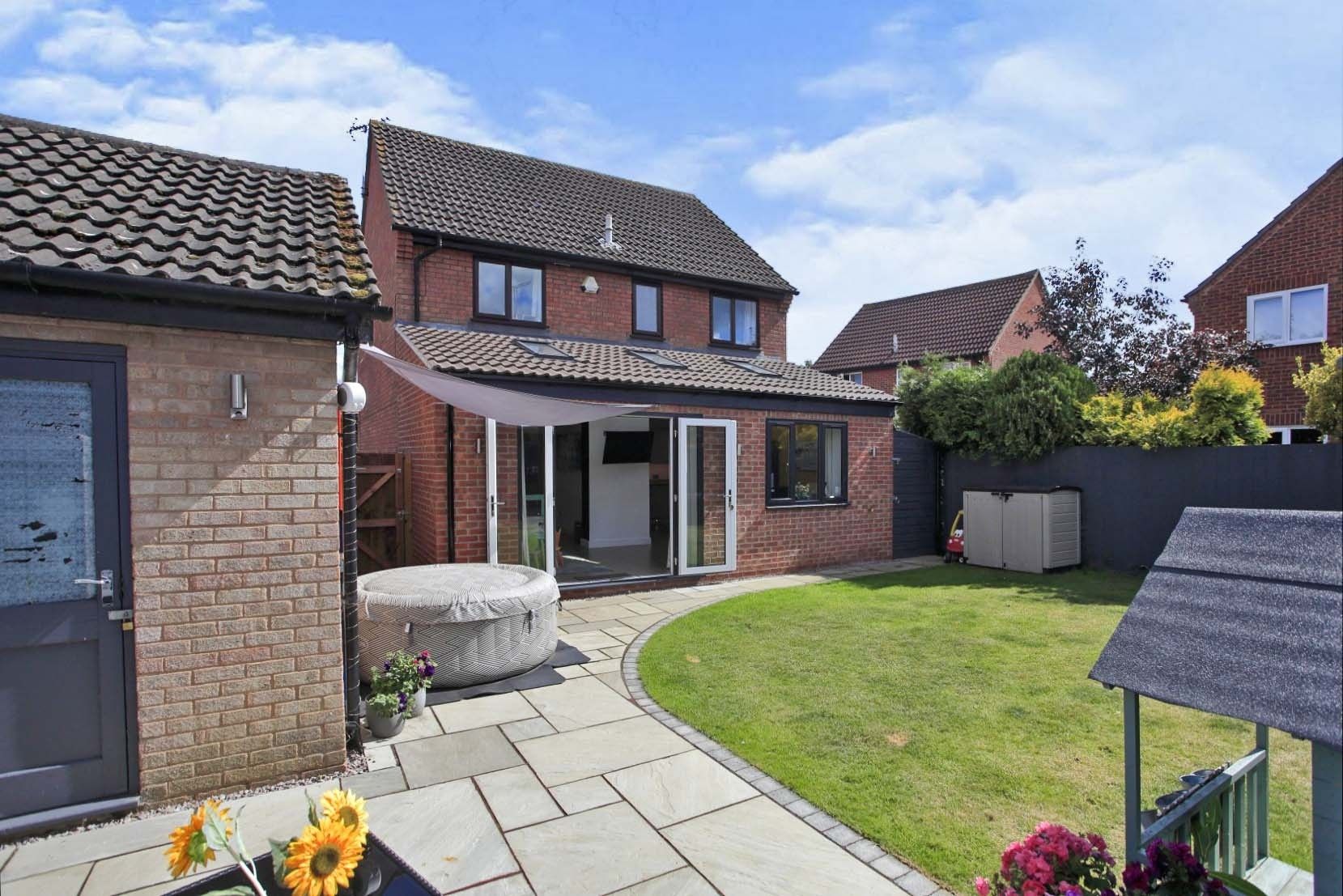 4 bed detached house for sale in Redbridge, Werrington, Peterborough PE4 Zoopla