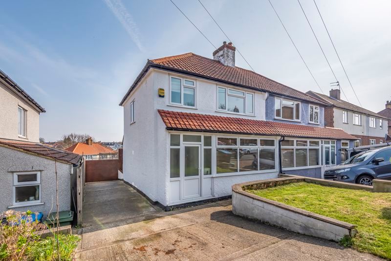 3 bed semidetached house for sale in Coulsdon Road, Caterham CR3 Zoopla
