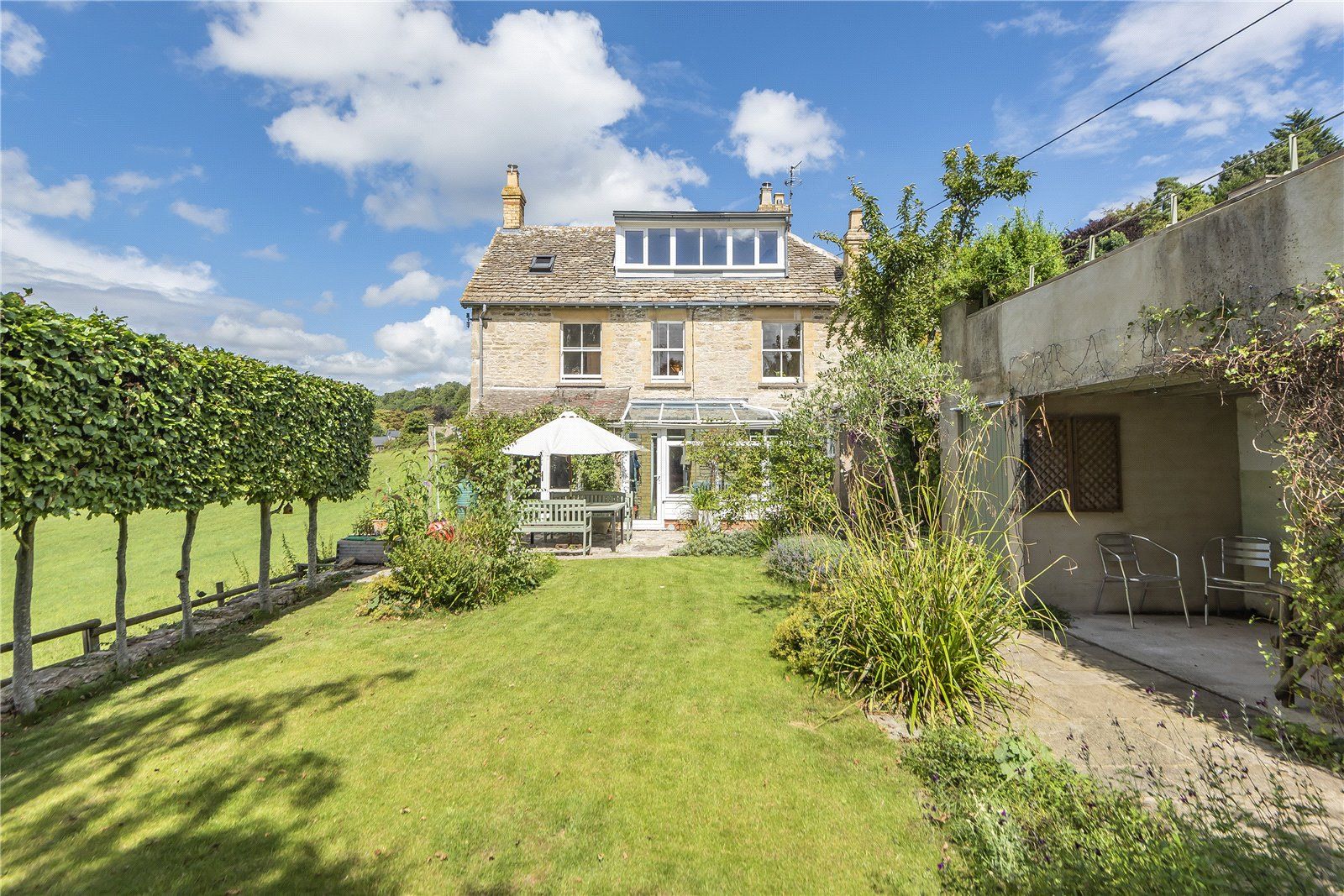 3 bed semidetached house for sale in Amberley, Stroud, Gloucestershire