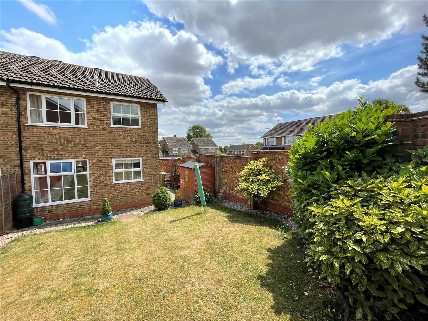 3 bed semidetached house for sale in Elmlea Drive, Olney MK46 Zoopla