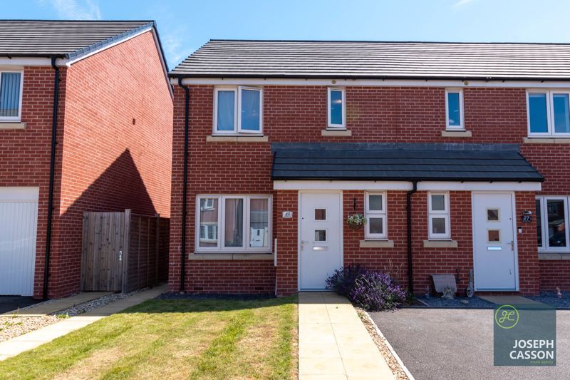 3 bed end terrace house for sale in Brimley Grove, Kings Down