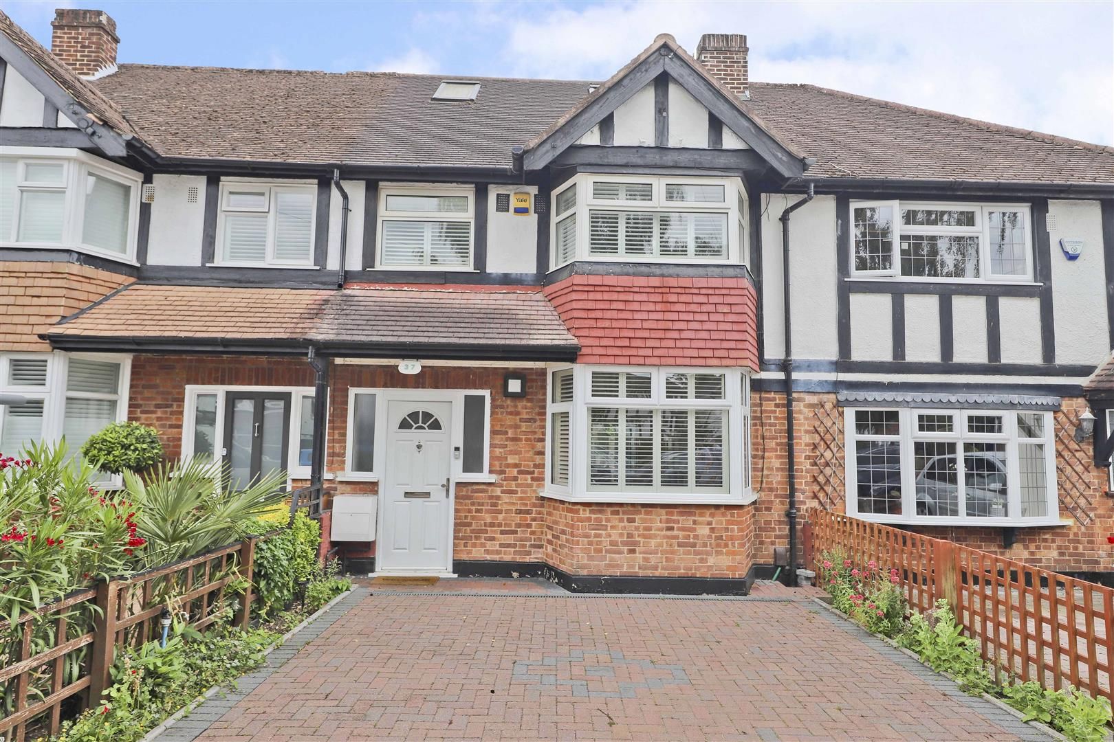4 bed terraced house for sale in Lawn Close, Ruislip HA4 Zoopla