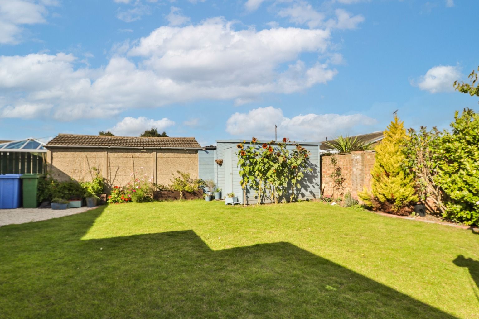 4 bed semidetached bungalow for sale in Beck Garth, Hedon, Hull, East