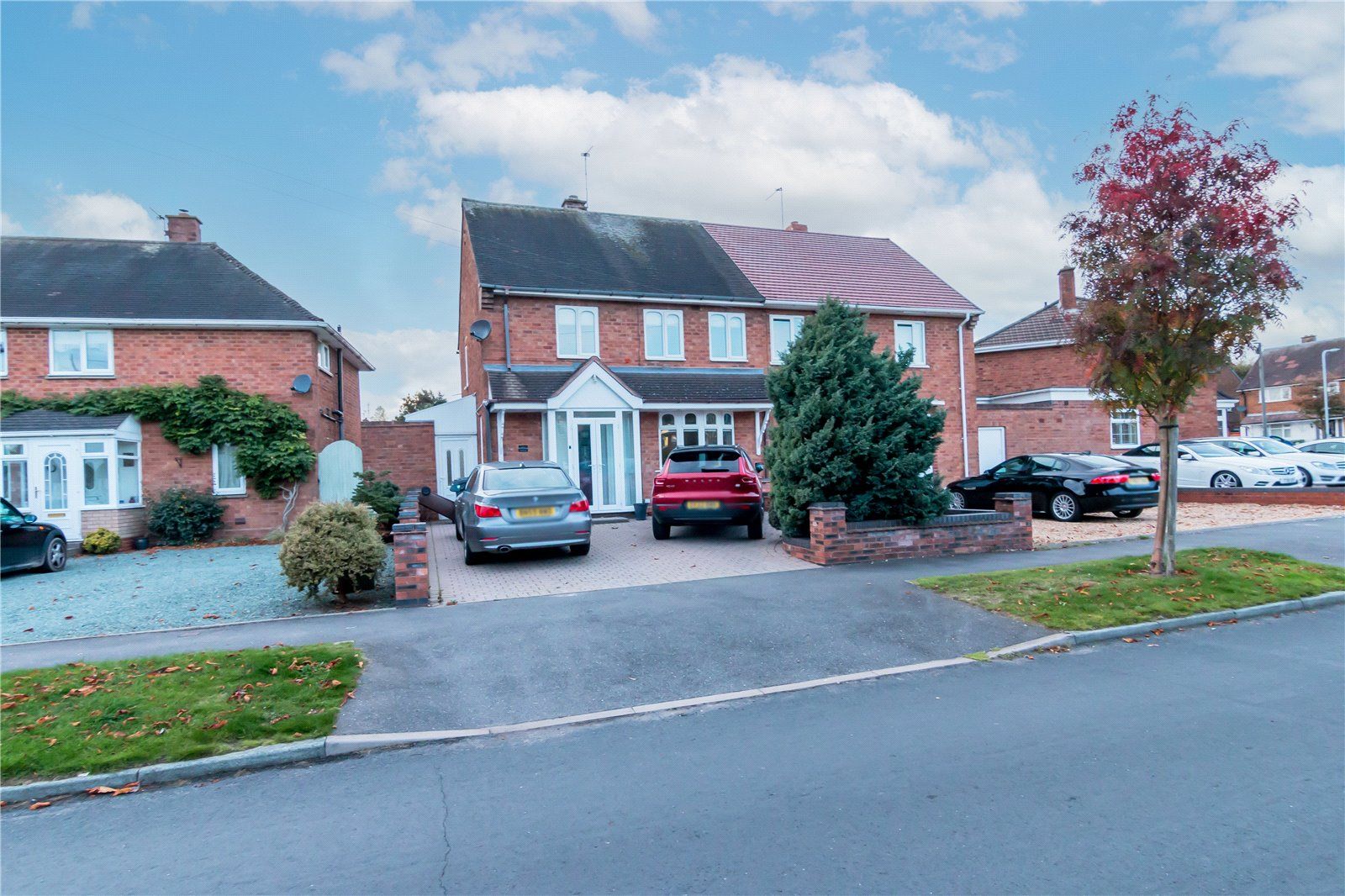 3 bed semidetached house for sale in Fordhouses, Wolverhampton, West