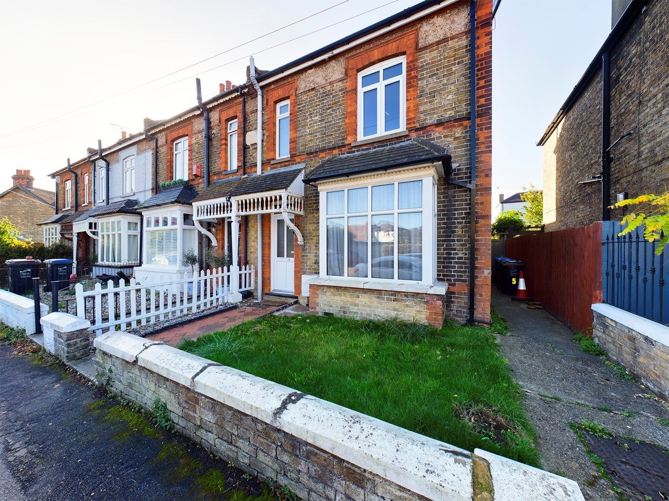 3 bed end terrace house for sale in Walmsley Road, Broadstairs CT10