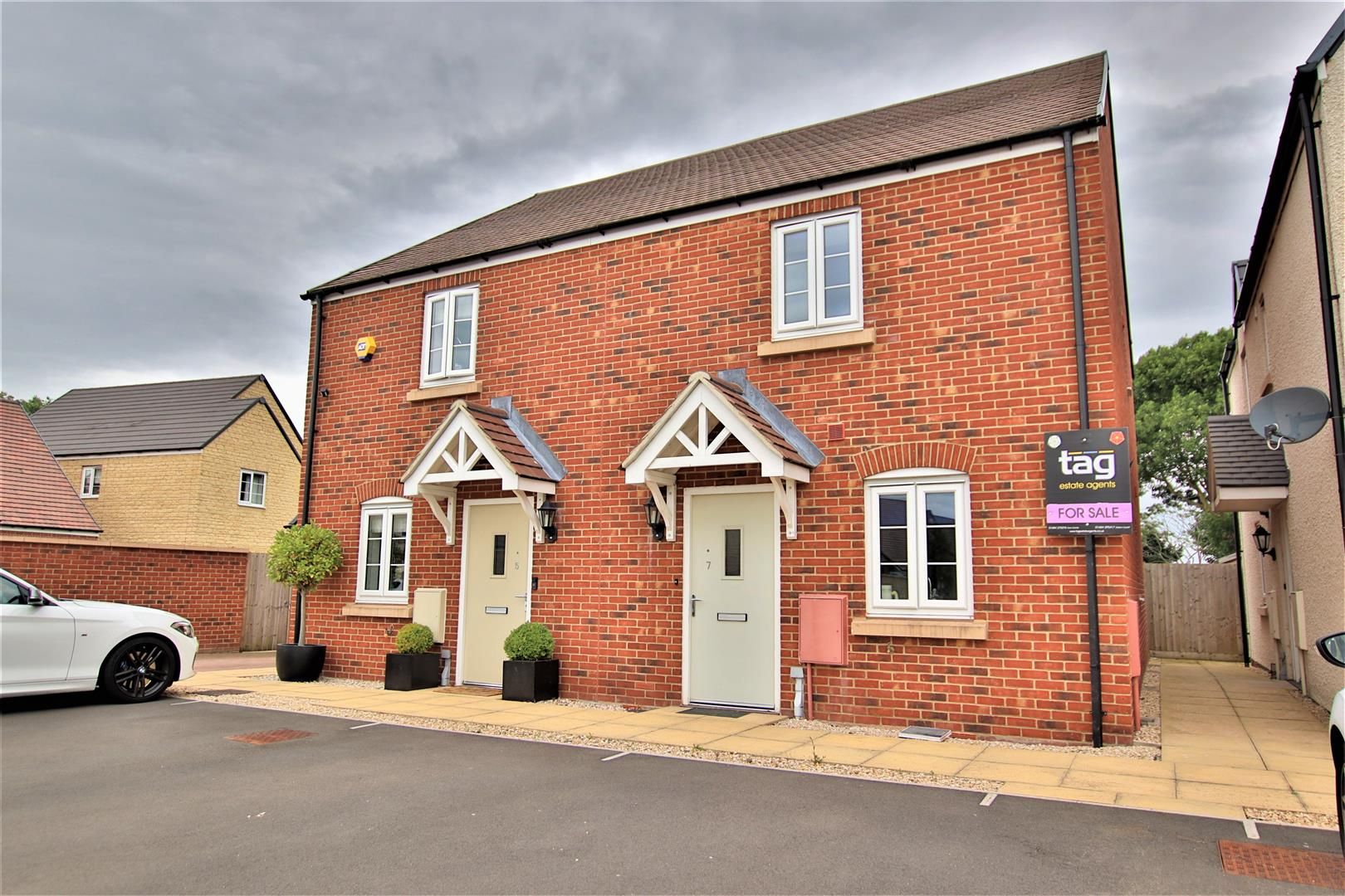 2 bed property for sale in Oak Drive, Bredon, Tewkesbury GL20 Zoopla
