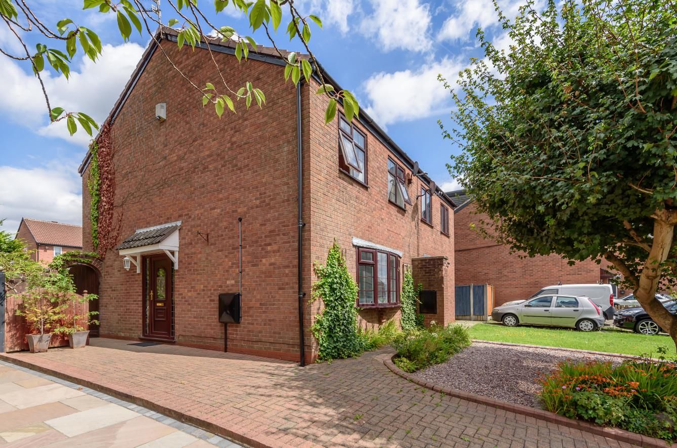 3 bed semidetached house for sale in Stour Road, Astley, Tyldesley