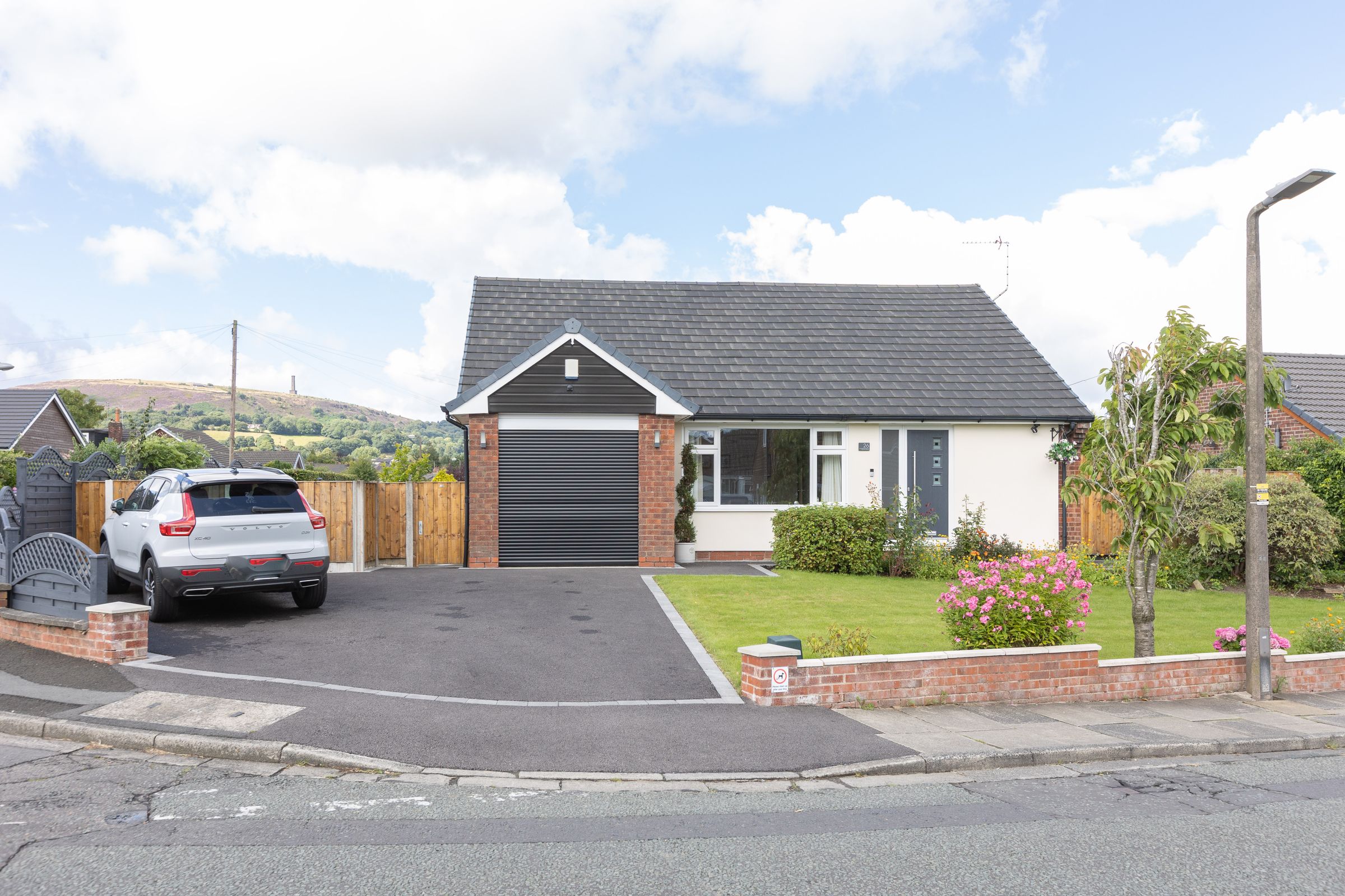 3 bed semidetached bungalow for sale in Vernon Road, Greenmount, Bury
