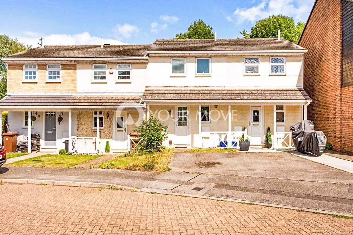 2 bed terraced house for sale in Wheatfields, Chatham, Kent ME5 Zoopla