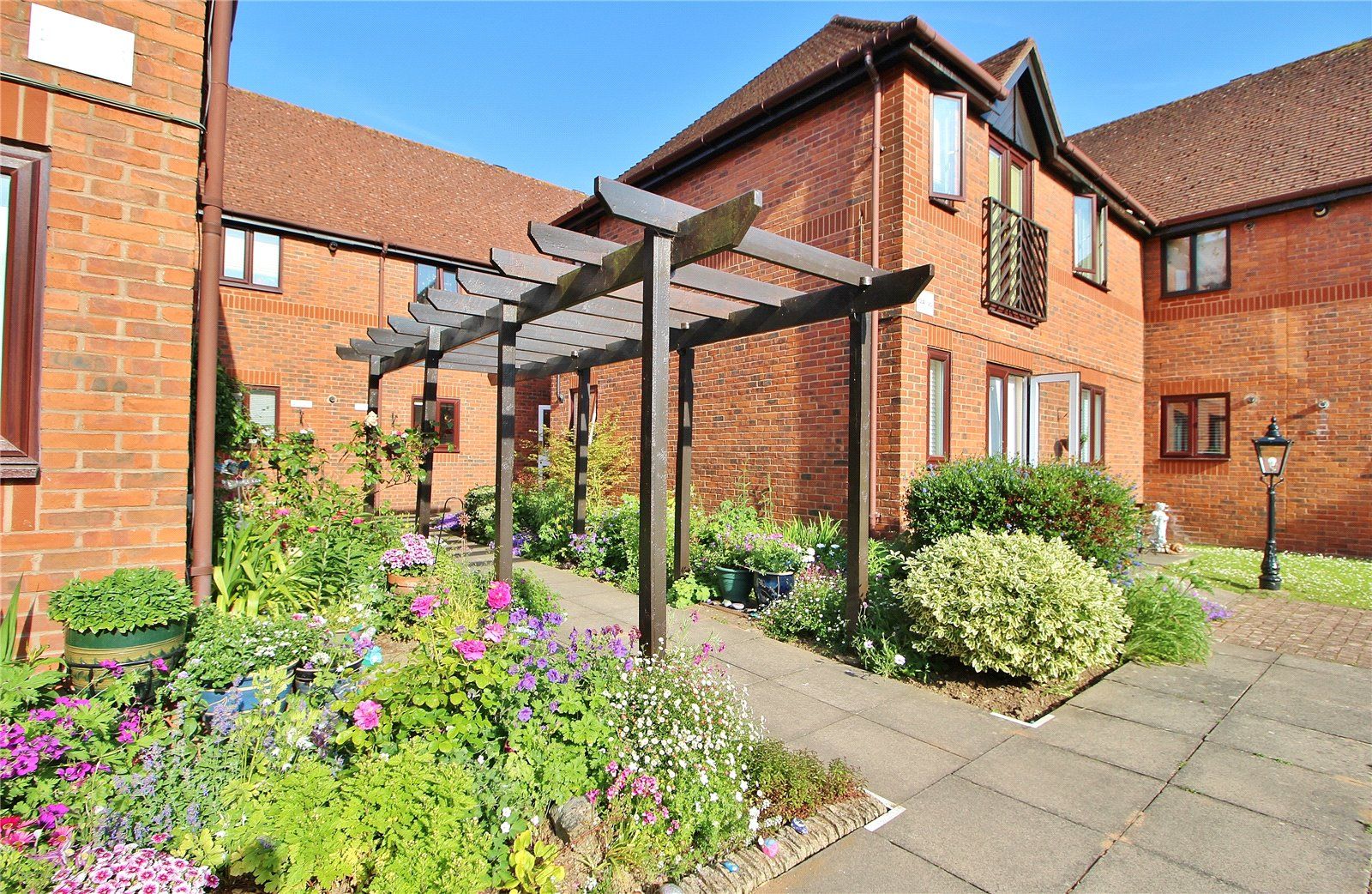 2 bed property for sale in Offington Lane, Worthing, West Sussex BN14