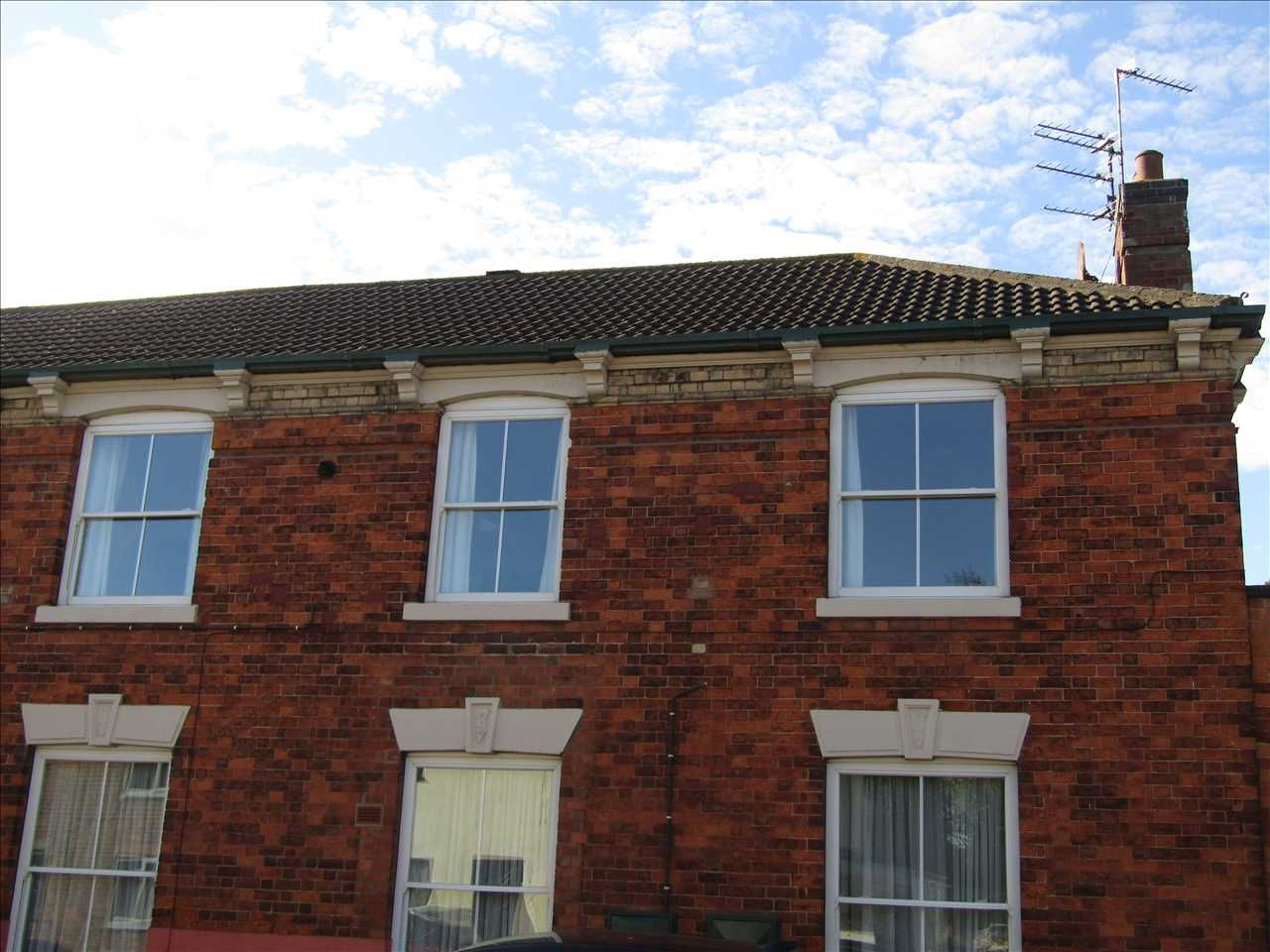 1 bed flat to rent in Manchester House, High Street, Scotter