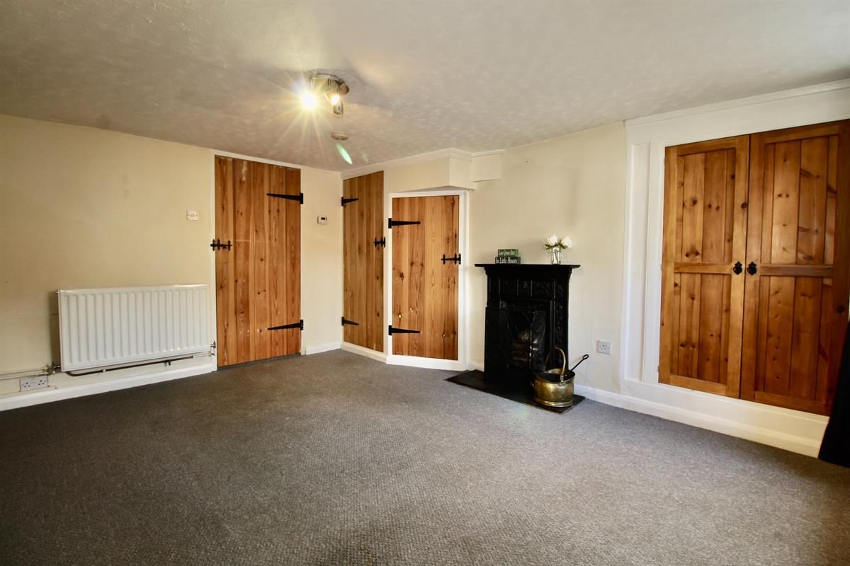 2 bed detached house to rent in Church Street, Werrington, Peterborough