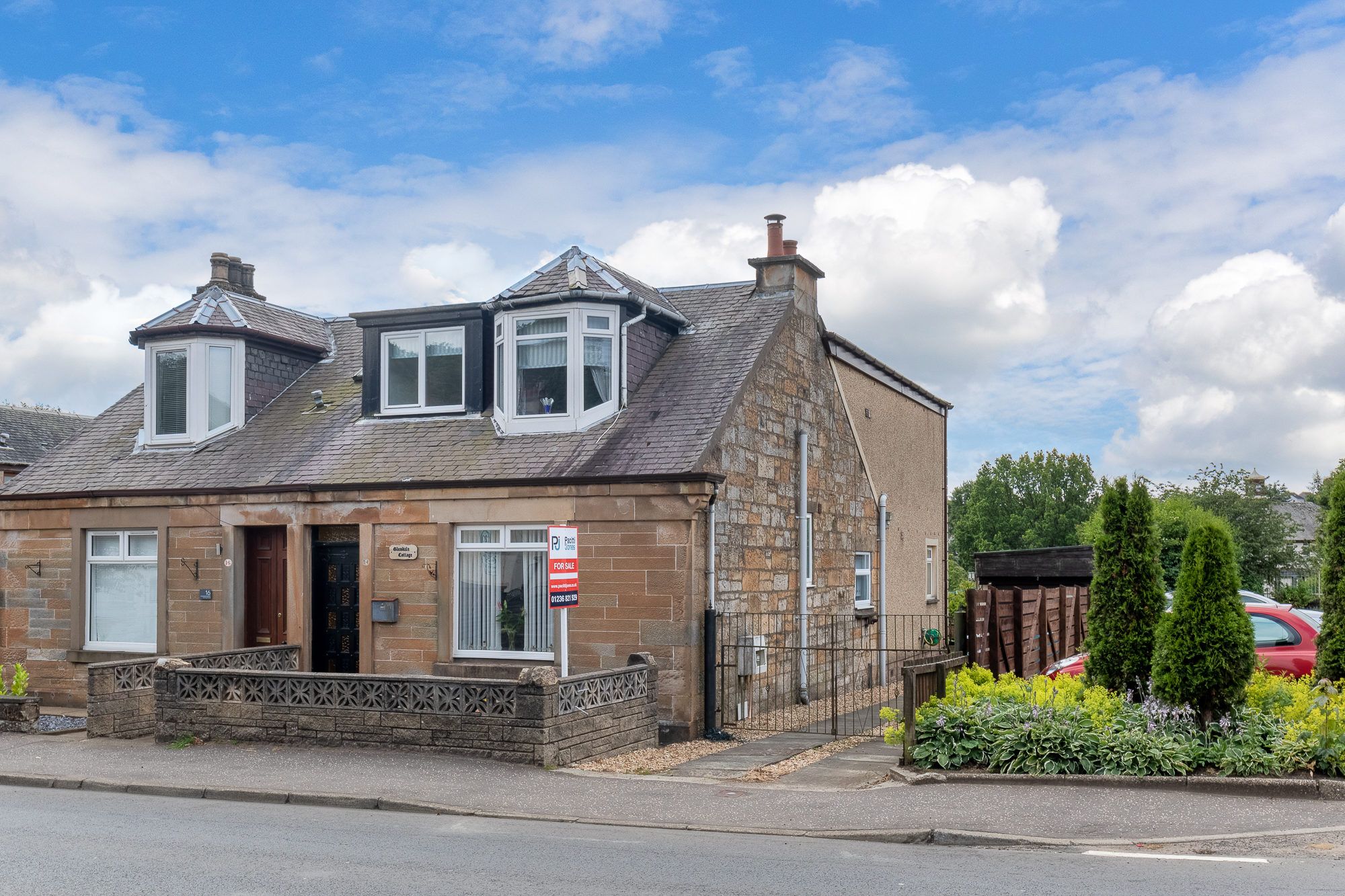 4 bed cottage for sale in 14 Stirling Road, Kilsyth, Glasgow G65 Zoopla