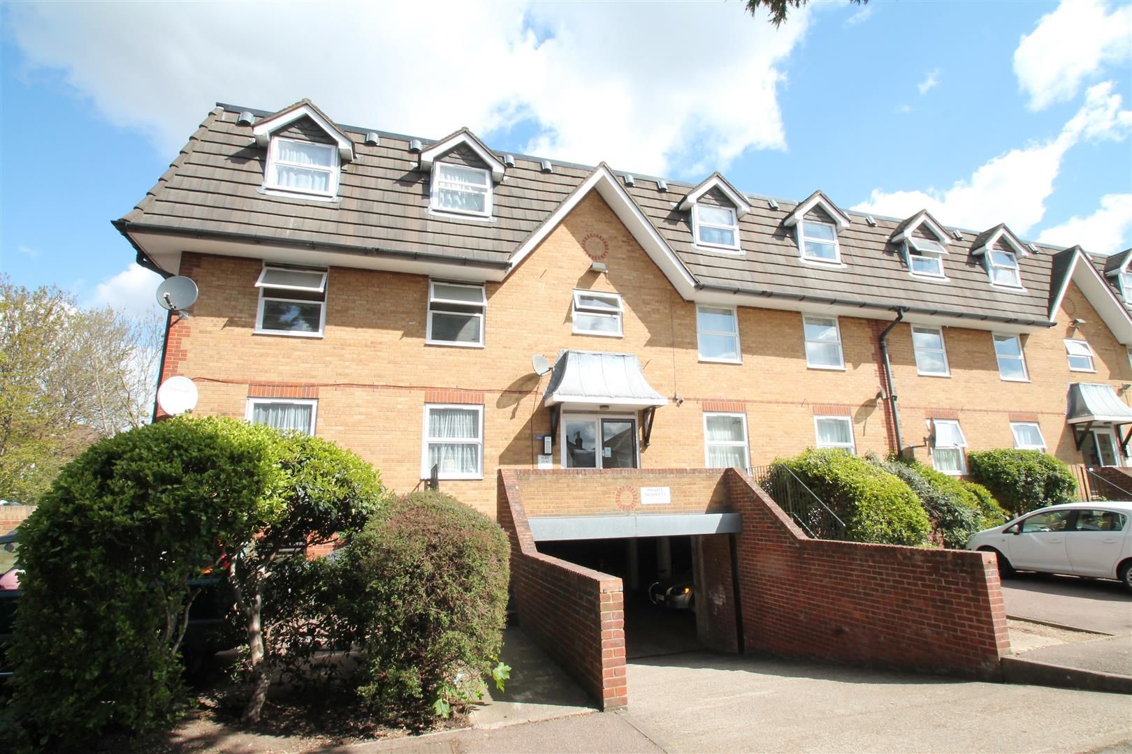 Millstream Close, Melville Gardens, Palmers Green N13  