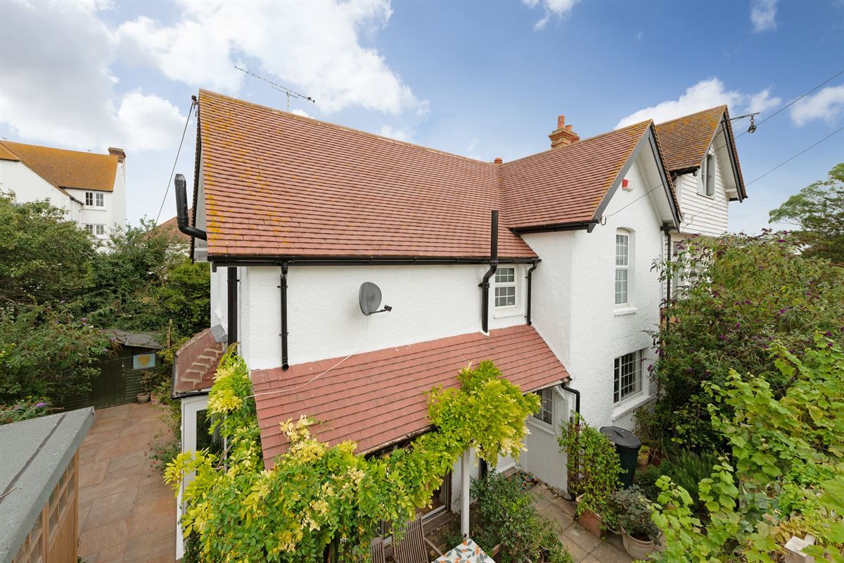 3 bed semidetached house for sale in Marine Parade, Tankerton, Whitstable CT5 Zoopla