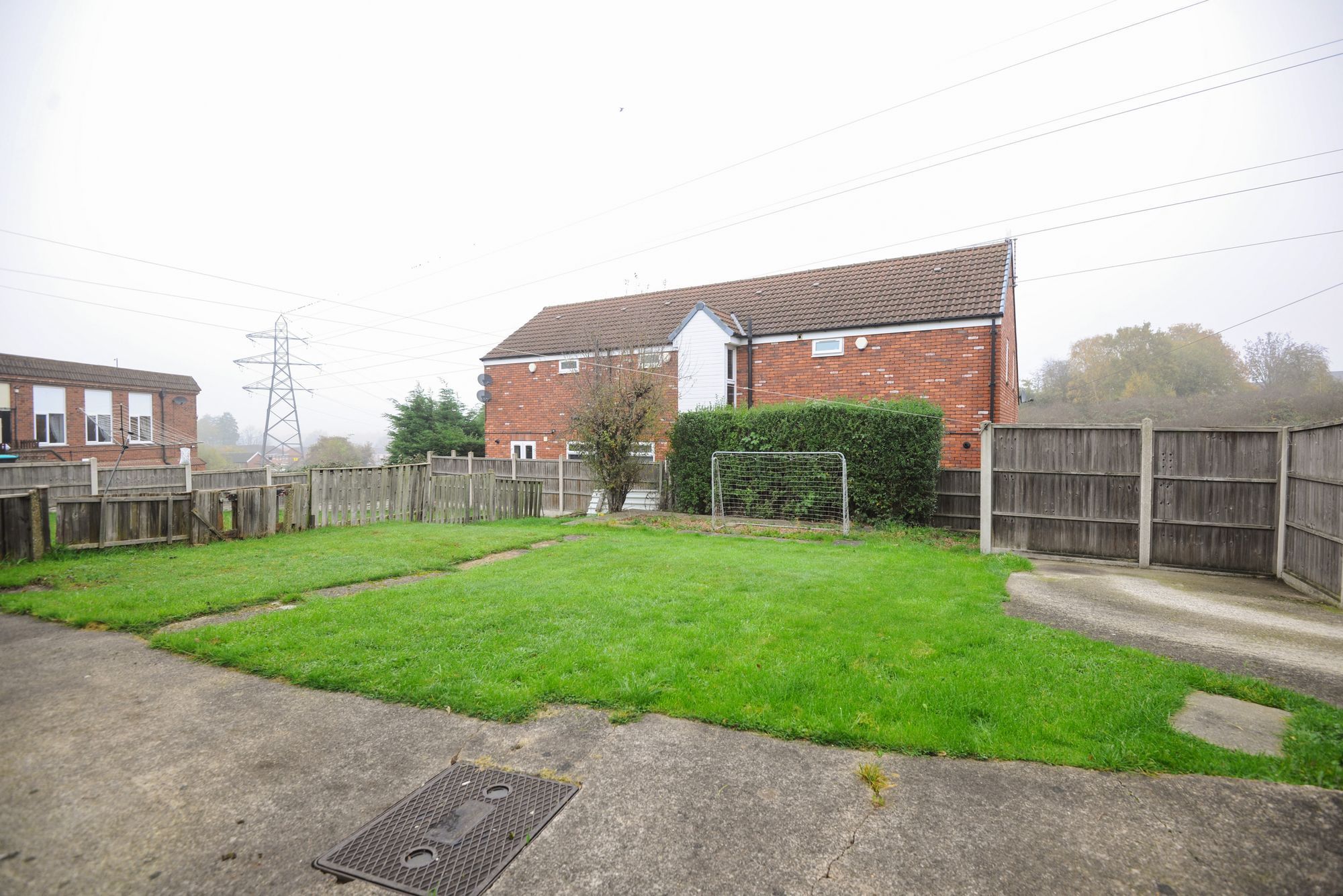 3 bed semidetached house for sale in Somerset Drive, Brimington S43