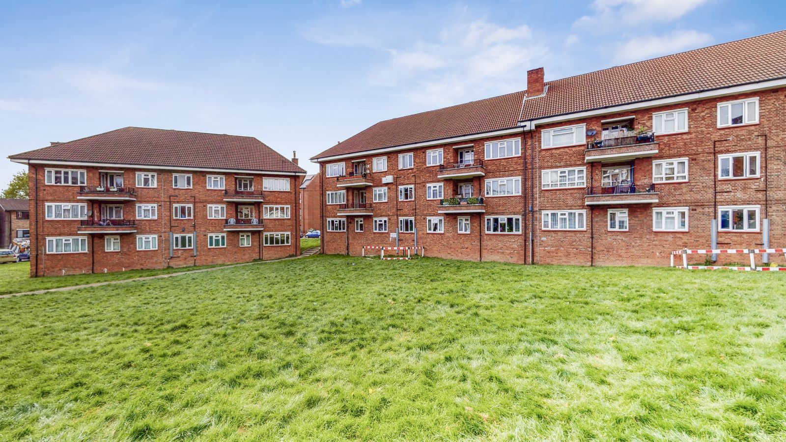 3 bed flat for sale in Elmshurst Crescent, London N2 - Zoopla