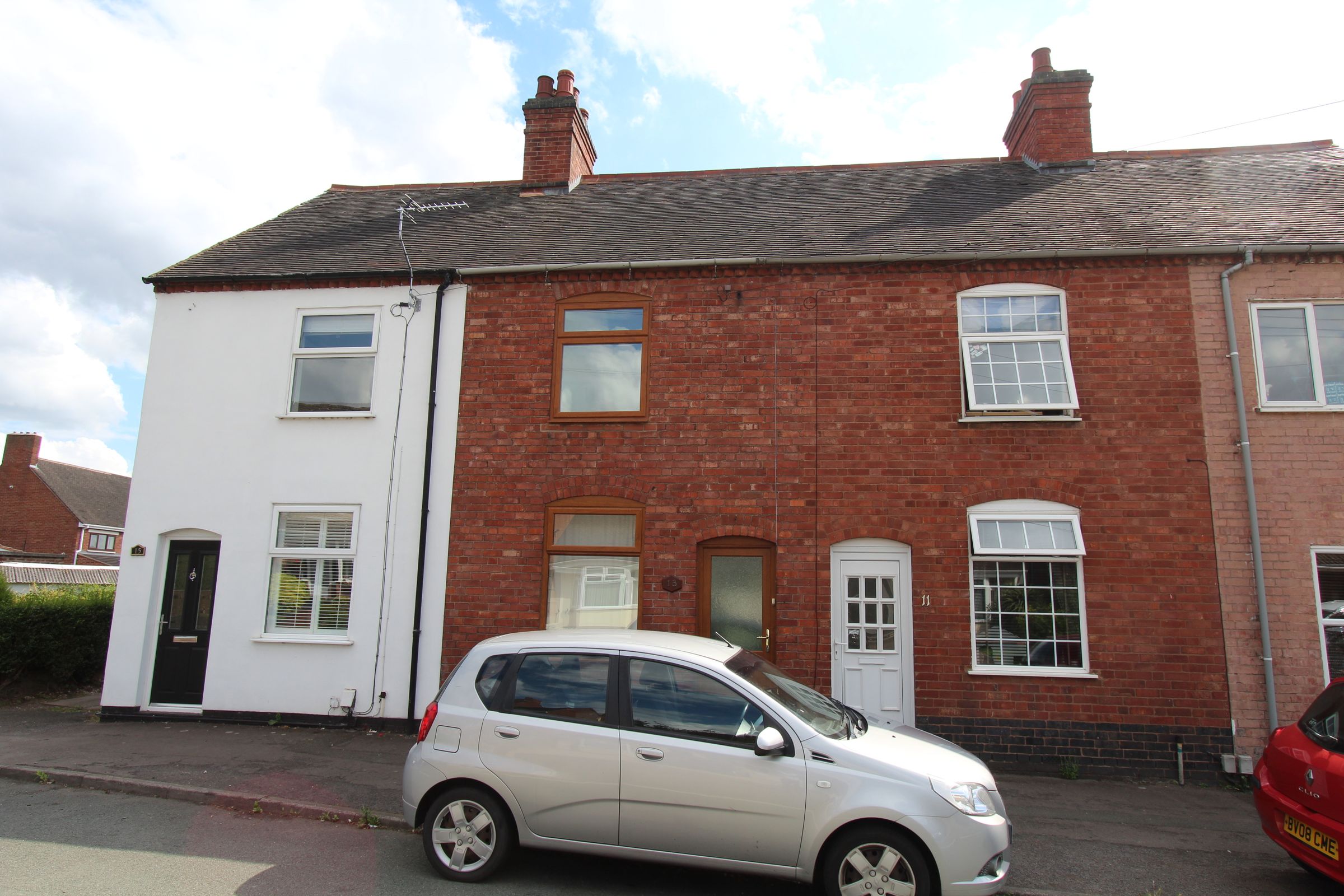 3 bed terraced house to rent in New Street, Two Gates, Tamworth