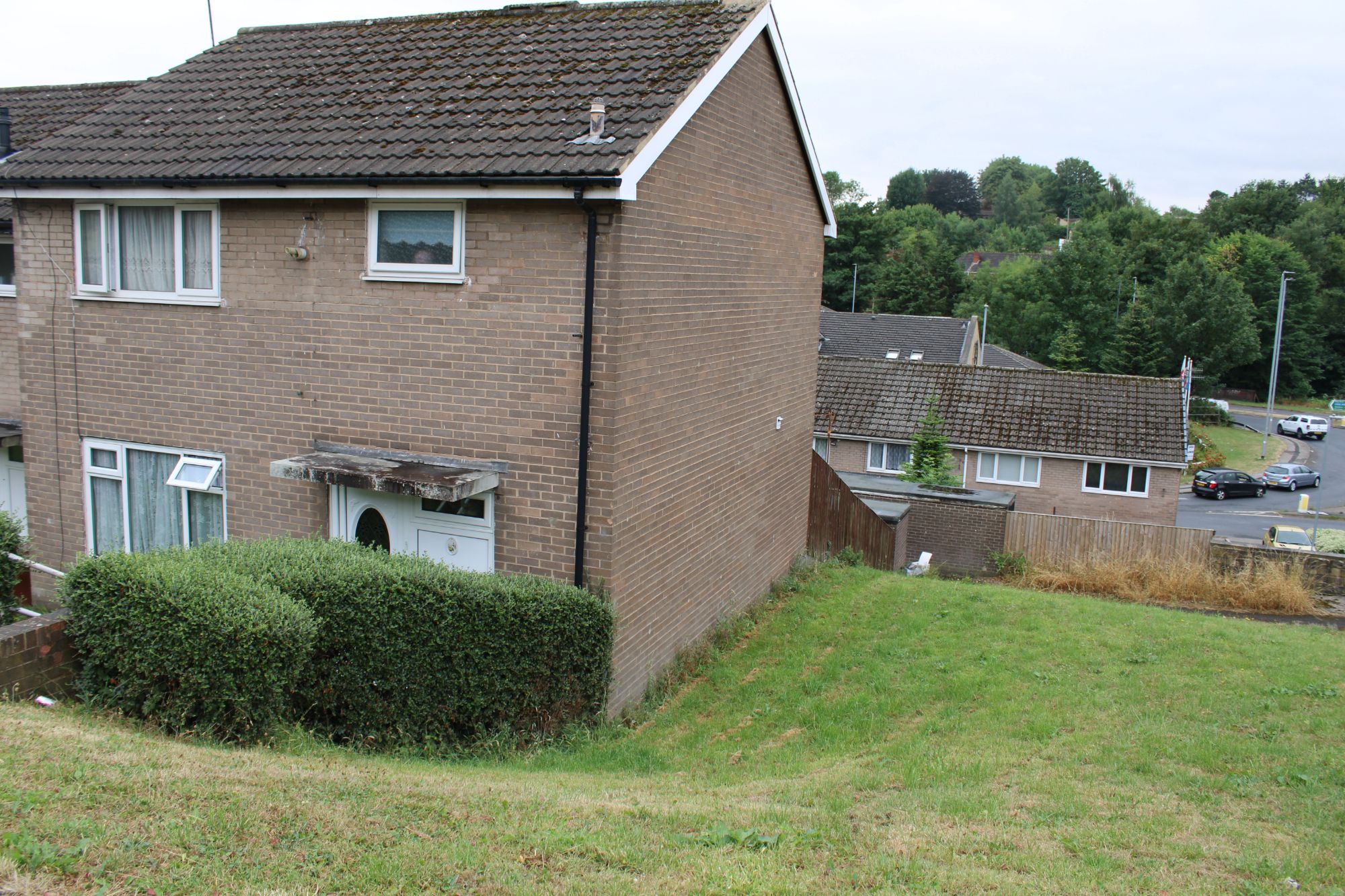3 bed terraced house for sale in Gamble Hill Drive, Bramley, Leeds LS13