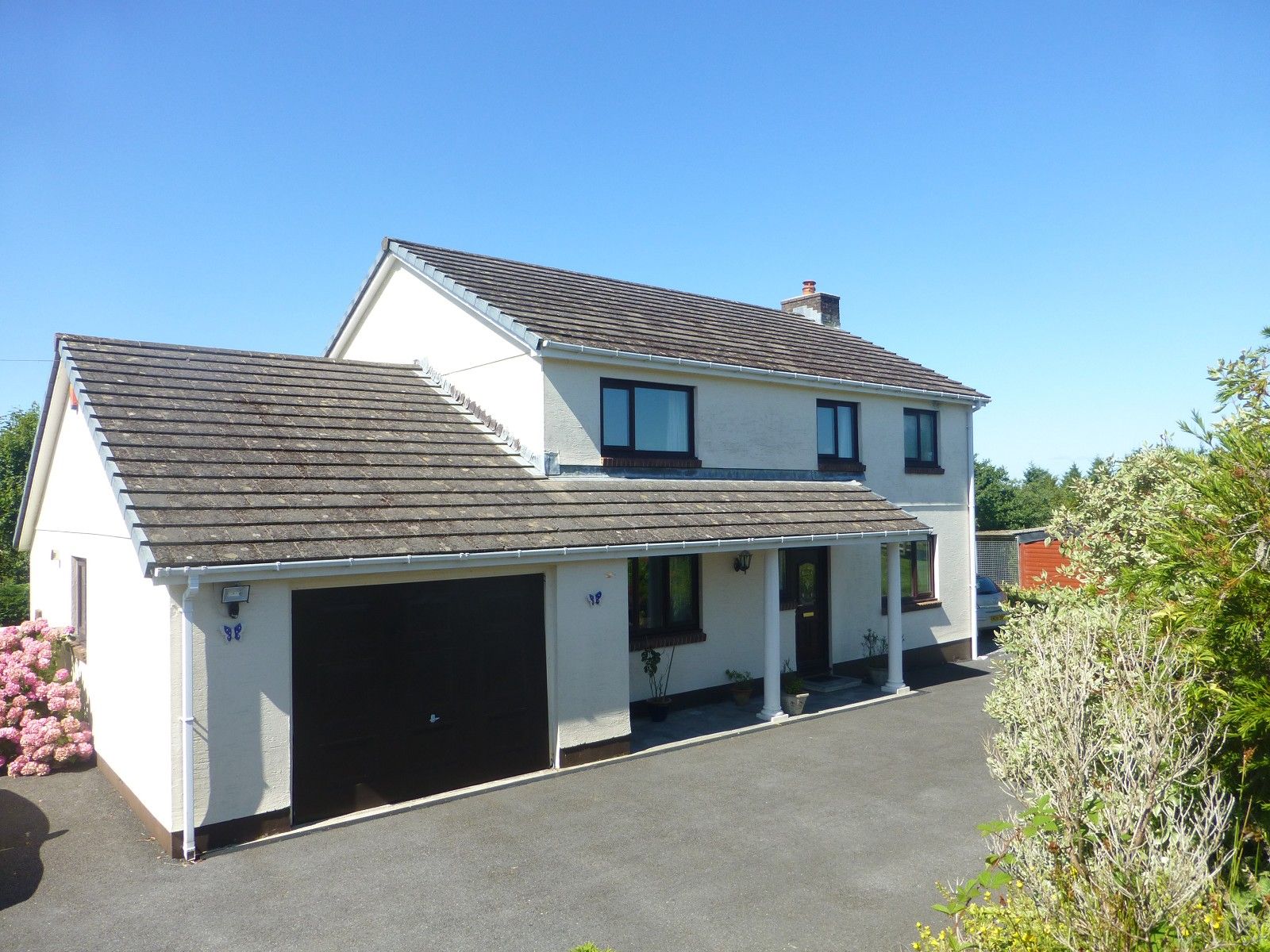 4 bed detached house for sale in Heol Ddu, Ammanford, Carmarthenshire