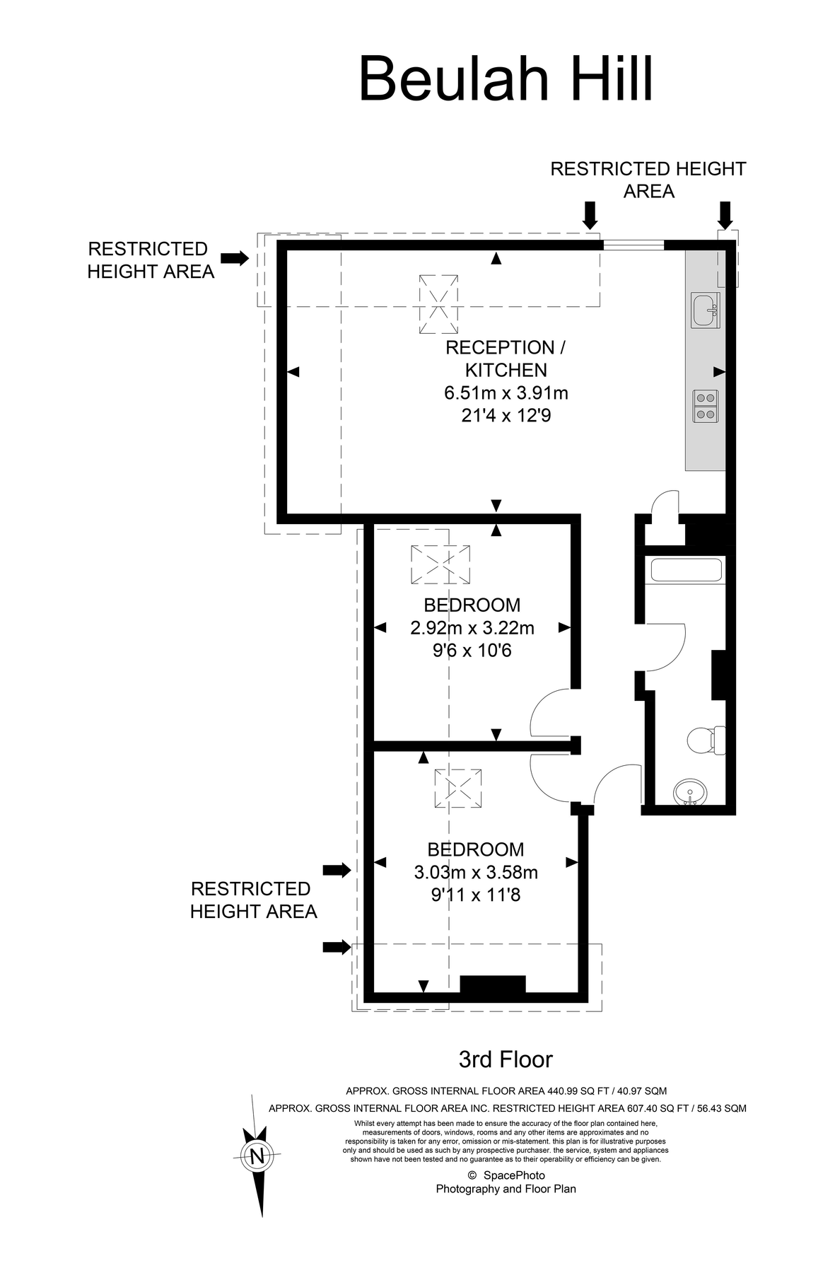 2 bed flat to rent in Beulah Hill, Upper Norwood, London, England SE19