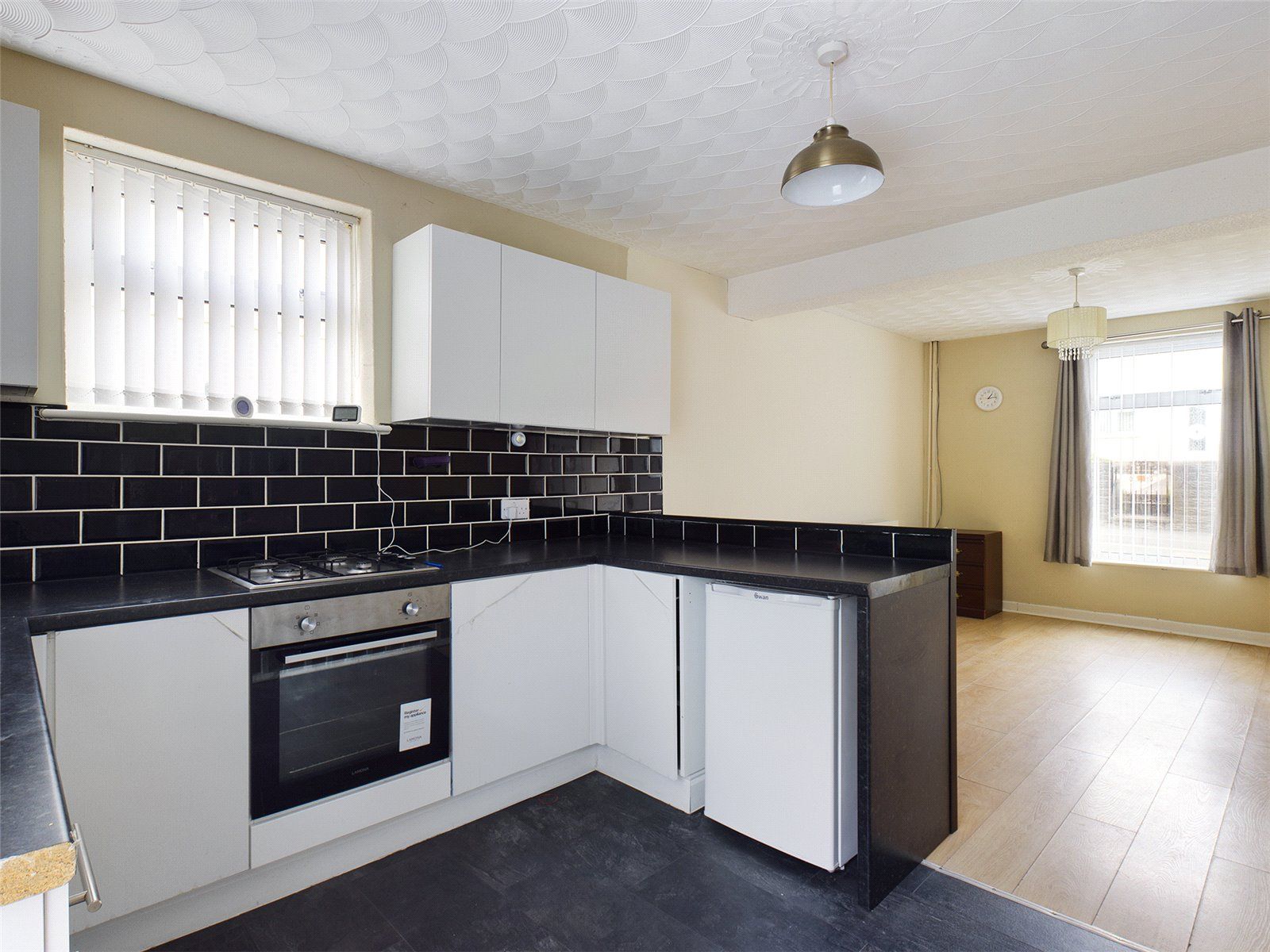 2 bed terraced house to rent in Queen Street, Nantyglo, Ebbw Vale