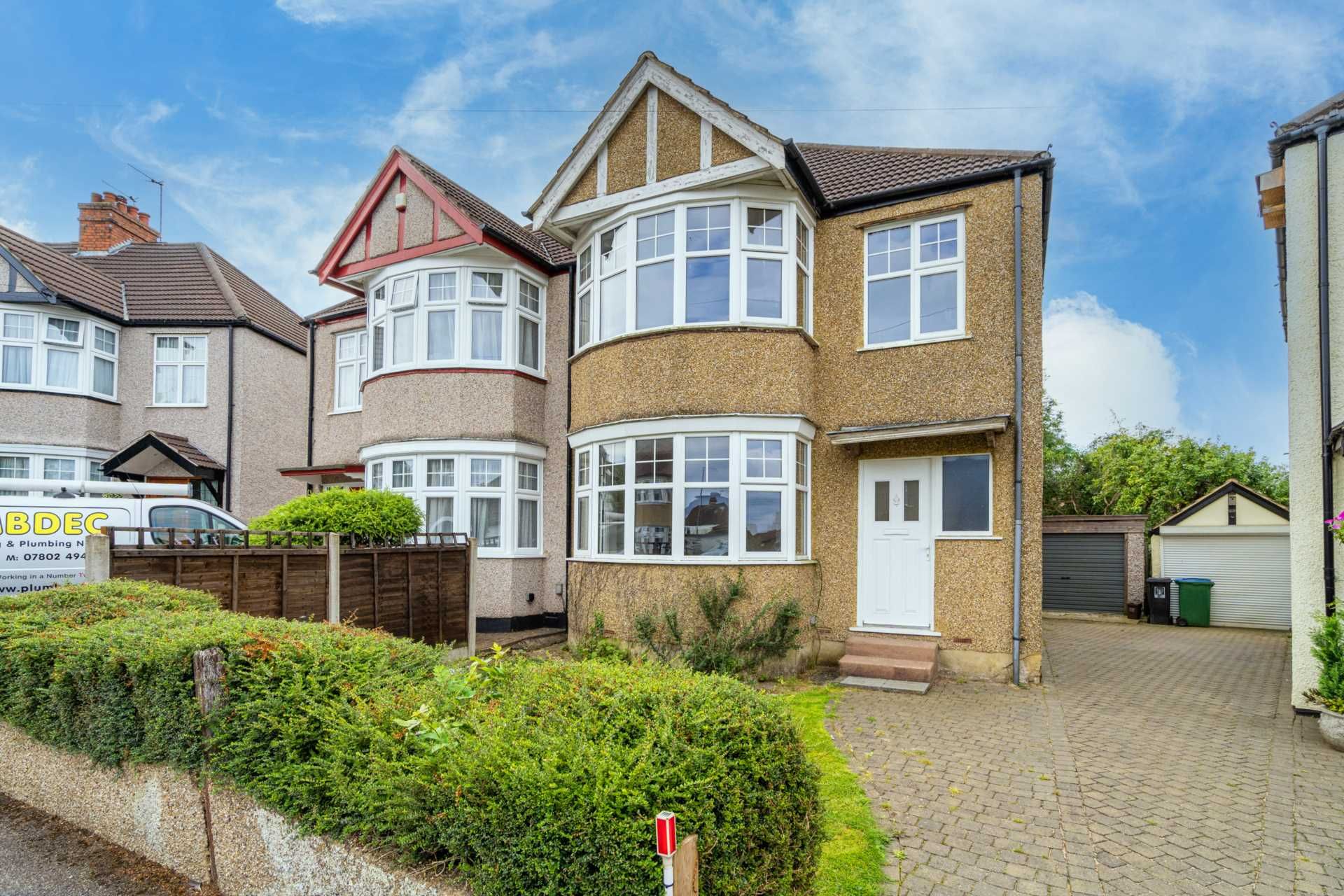 Talbot Avenue, Oxhey WD19  