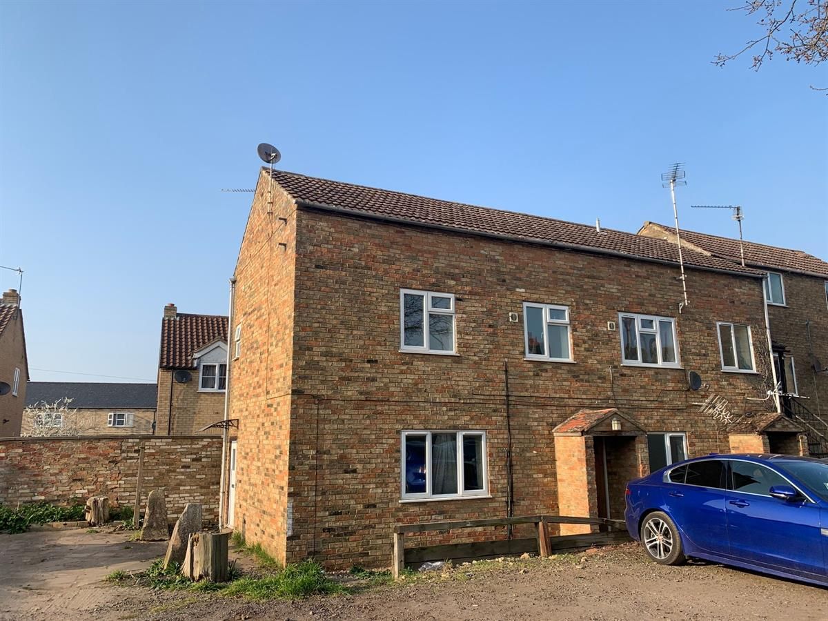 1 bed flat to rent in Coach House Court, Railway Lane, Chatteris PE16