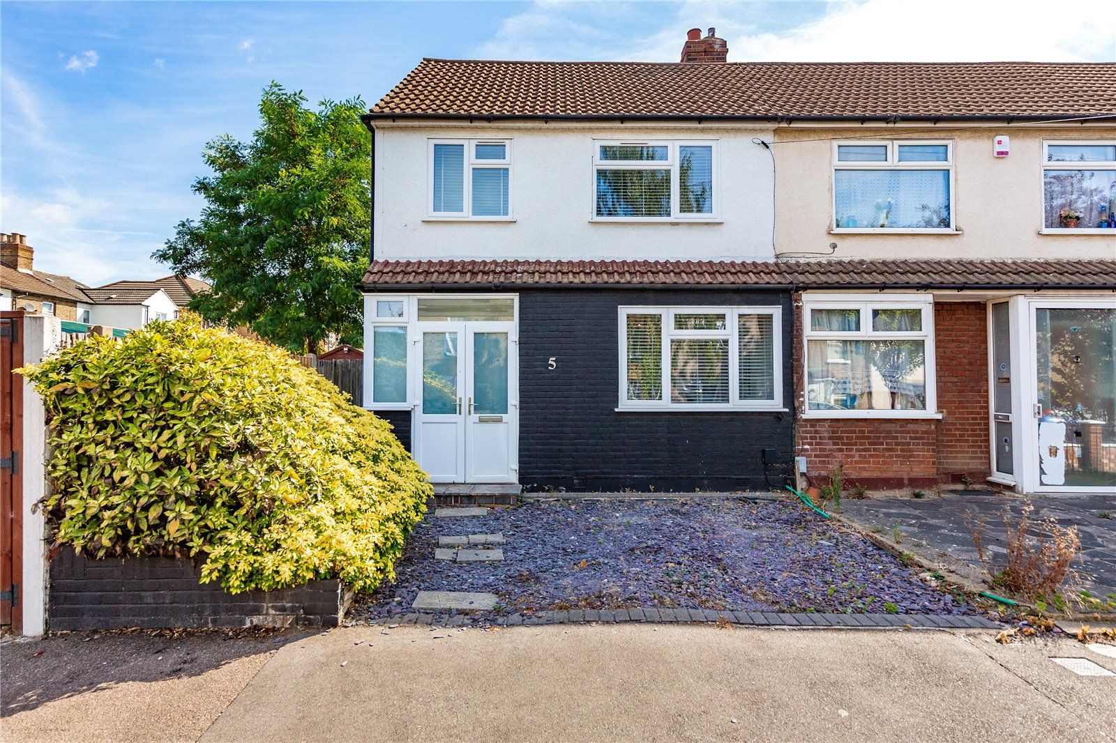 3 bed end terrace house for sale in Shakespeare Road, Romford RM1 Zoopla
