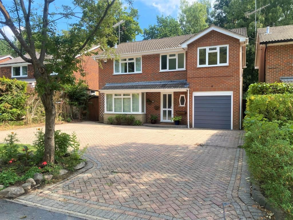5 bed detached house to rent in Windlesham GU20, Zoopla