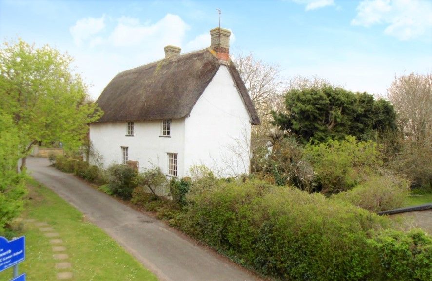 3 bed detached house for sale in 12 Church Lane, Wrestlingworth, Sandy