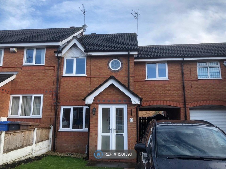 3 bed semidetached house to rent in Lynton Avenue, Swinton, Manchester