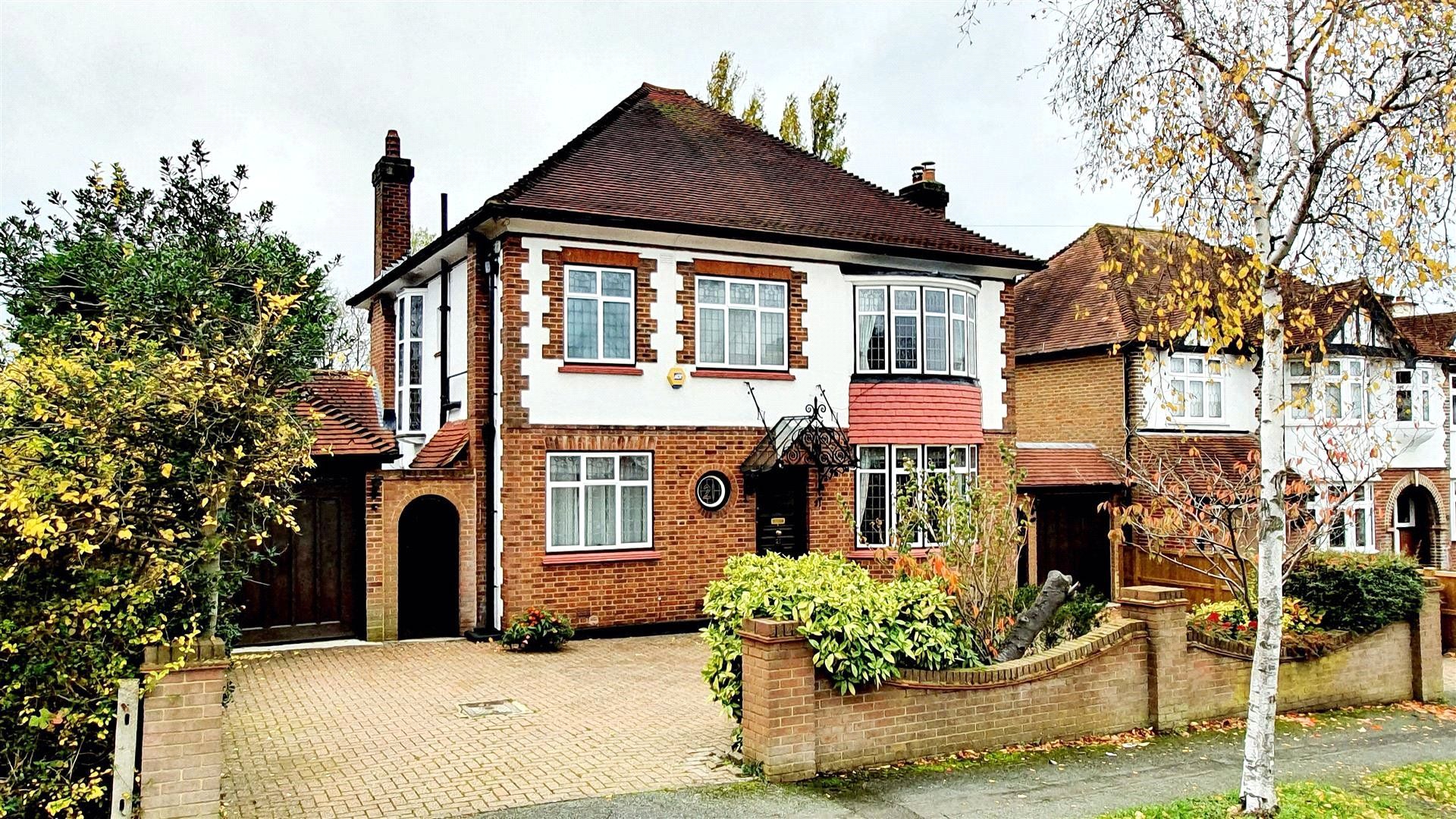 4 bed detached house for sale in Kingsmead Avenue, Worcester Park KT4