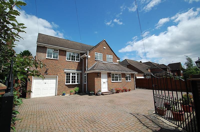 4 bed detached house for sale in High Beeches, Gerrards Cross SL9 Zoopla