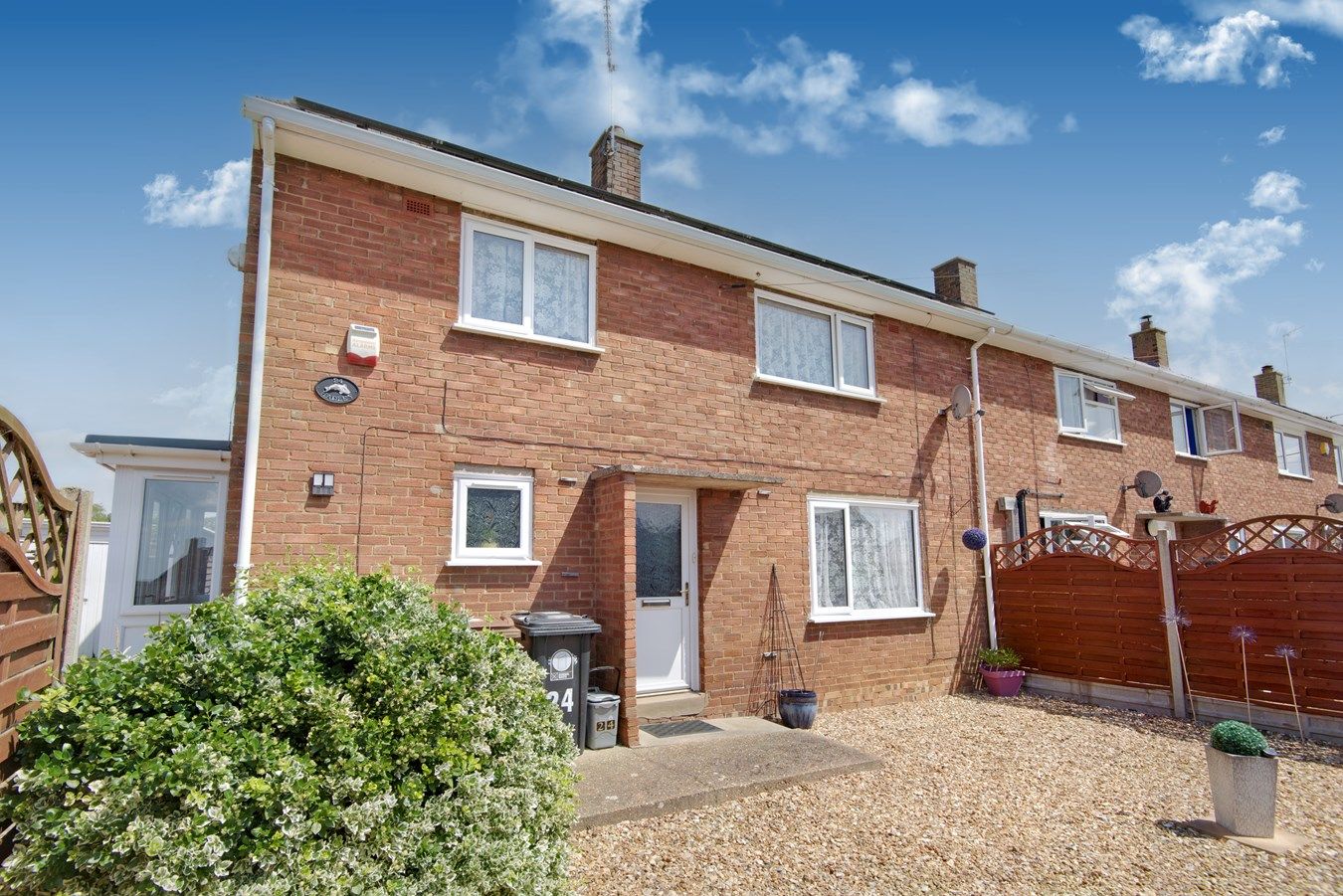 3 bed end terrace house for sale in Buckenham Drive, Stoke Ferry, King