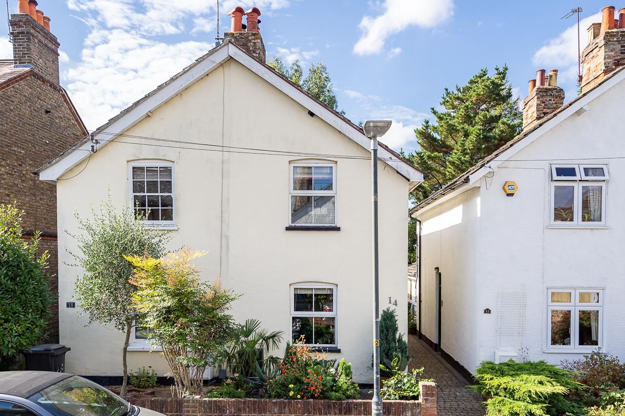 2 bed property for sale in Trinity Grove, Hertford SG14 Zoopla