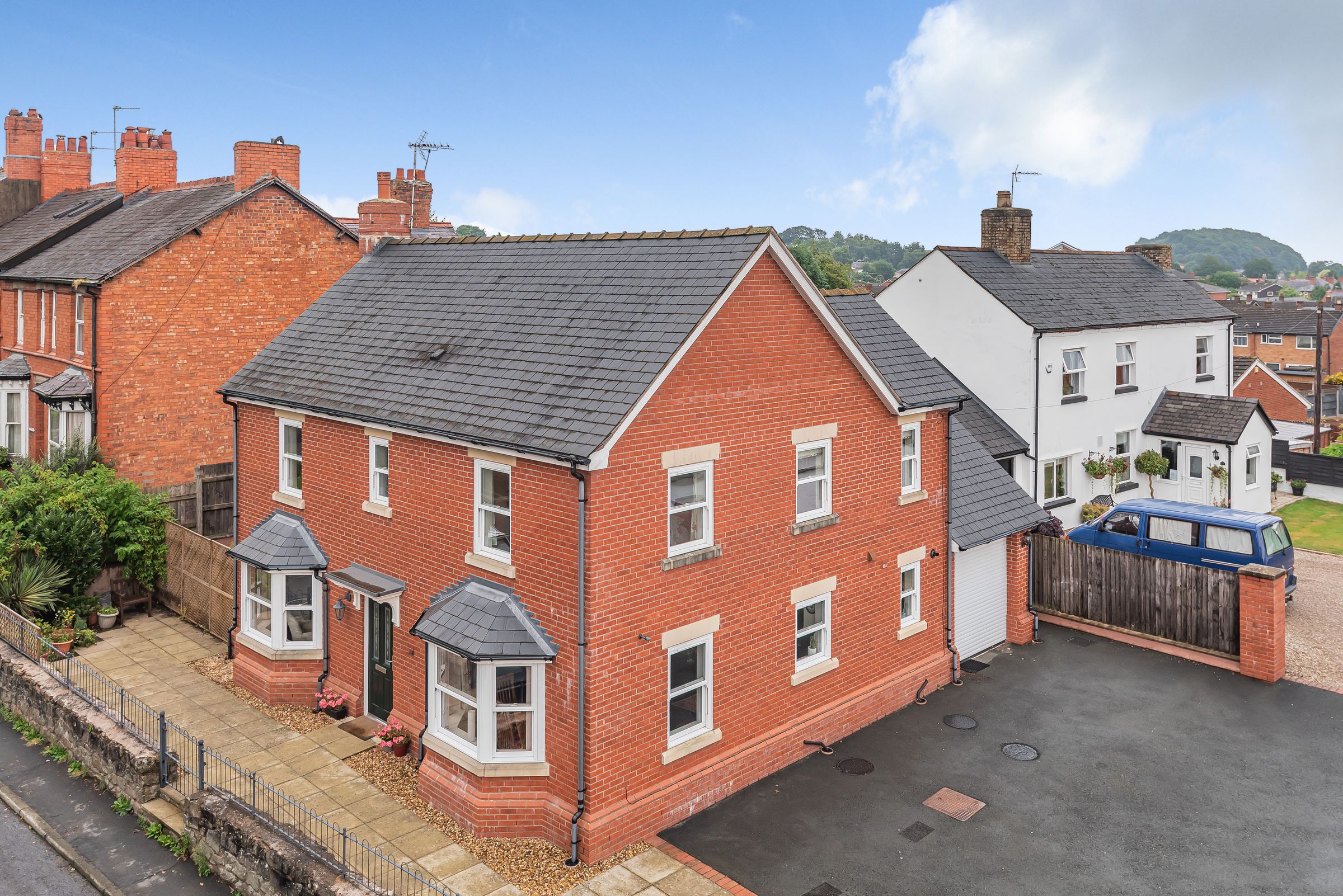 4 bed detached house for sale in Oakhurst Road, Oswestry, Shropshire