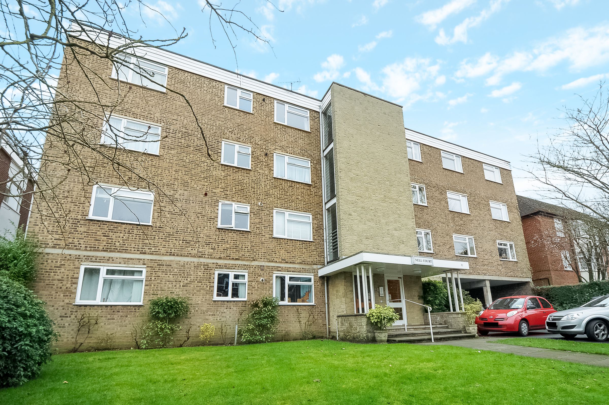 2 bed flat to rent in Lovelace Road, Surbiton KT6 Zoopla