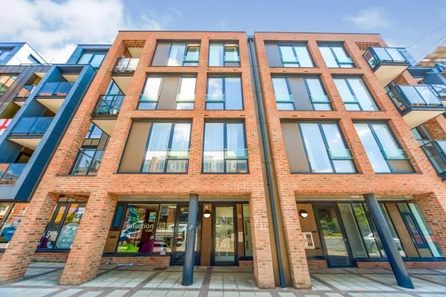 High Road North Finchley London Uk N12  