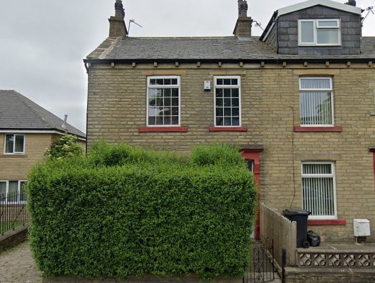 Thrum Hall Lane, Halifax HX1  