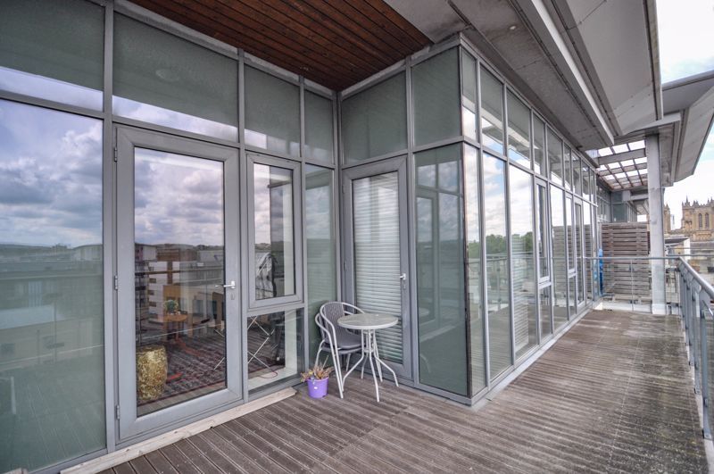 Penthouse Apartment, Deanery Road BS1  