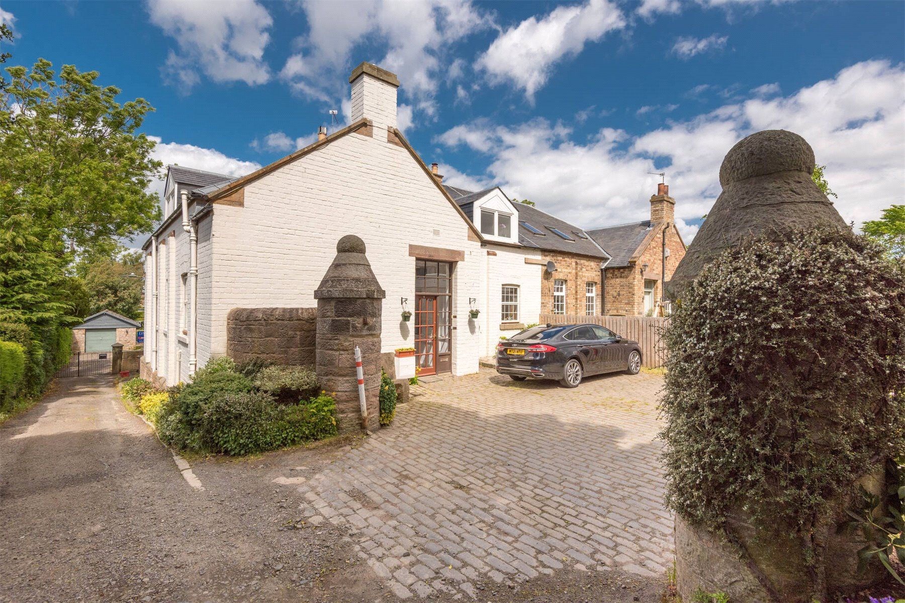 3 bed property for sale in The Hayloft, Juniperlee, Juniper Green