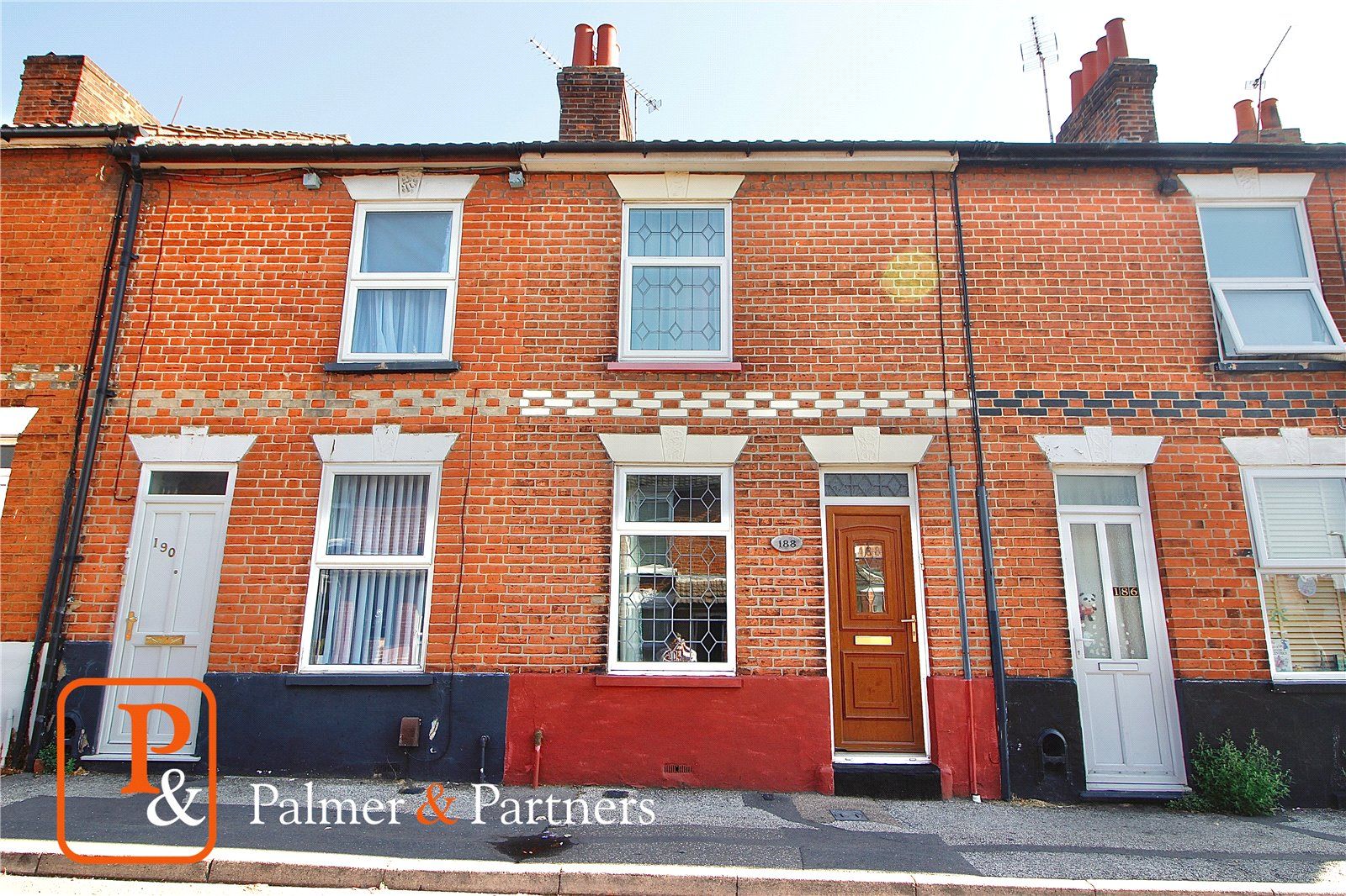 2 bed terraced house for sale in Bramford Lane, Ipswich, Suffolk IP1