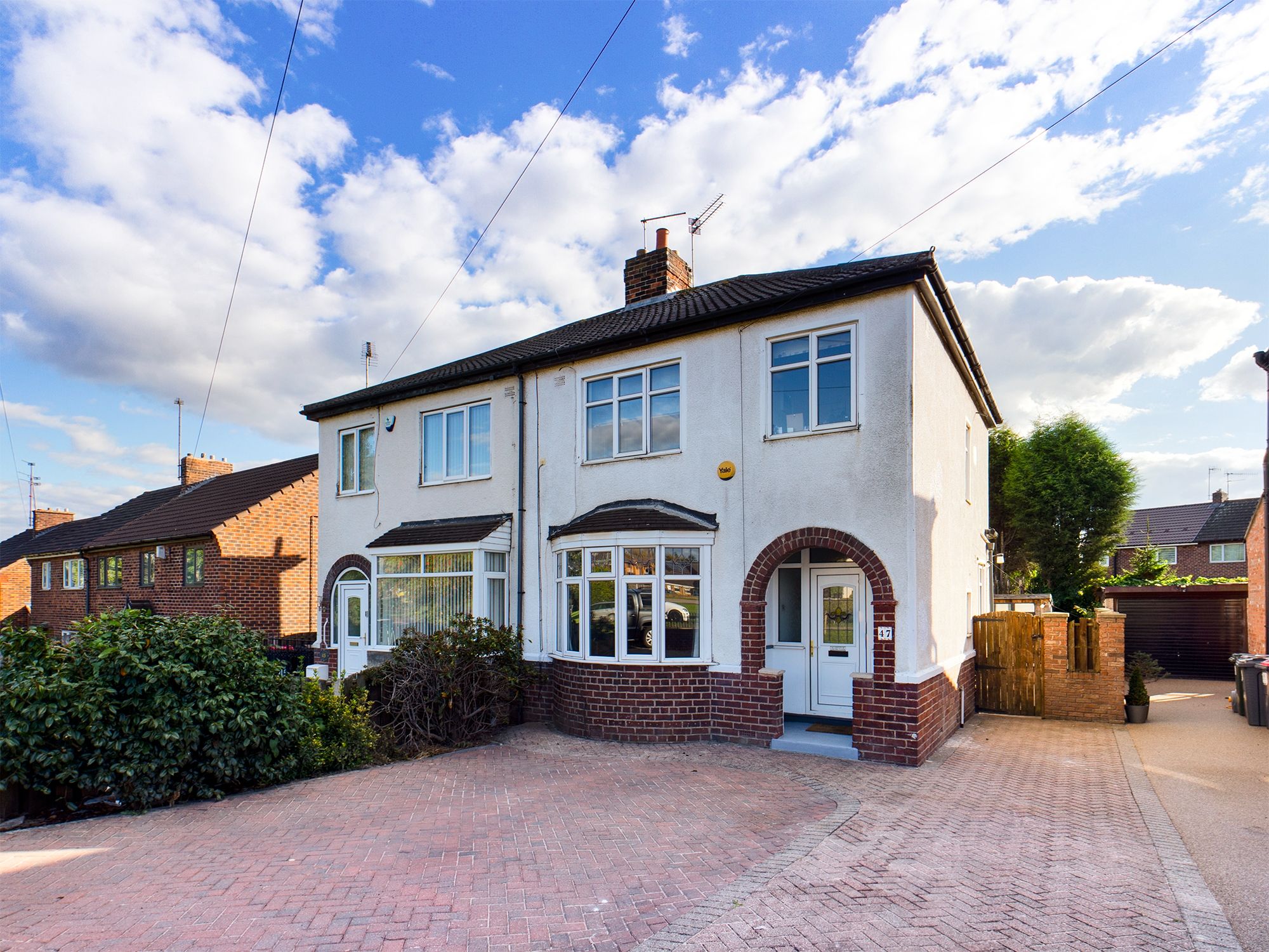 3 bed semidetached house for sale in Bawtry Road, Brinsworth